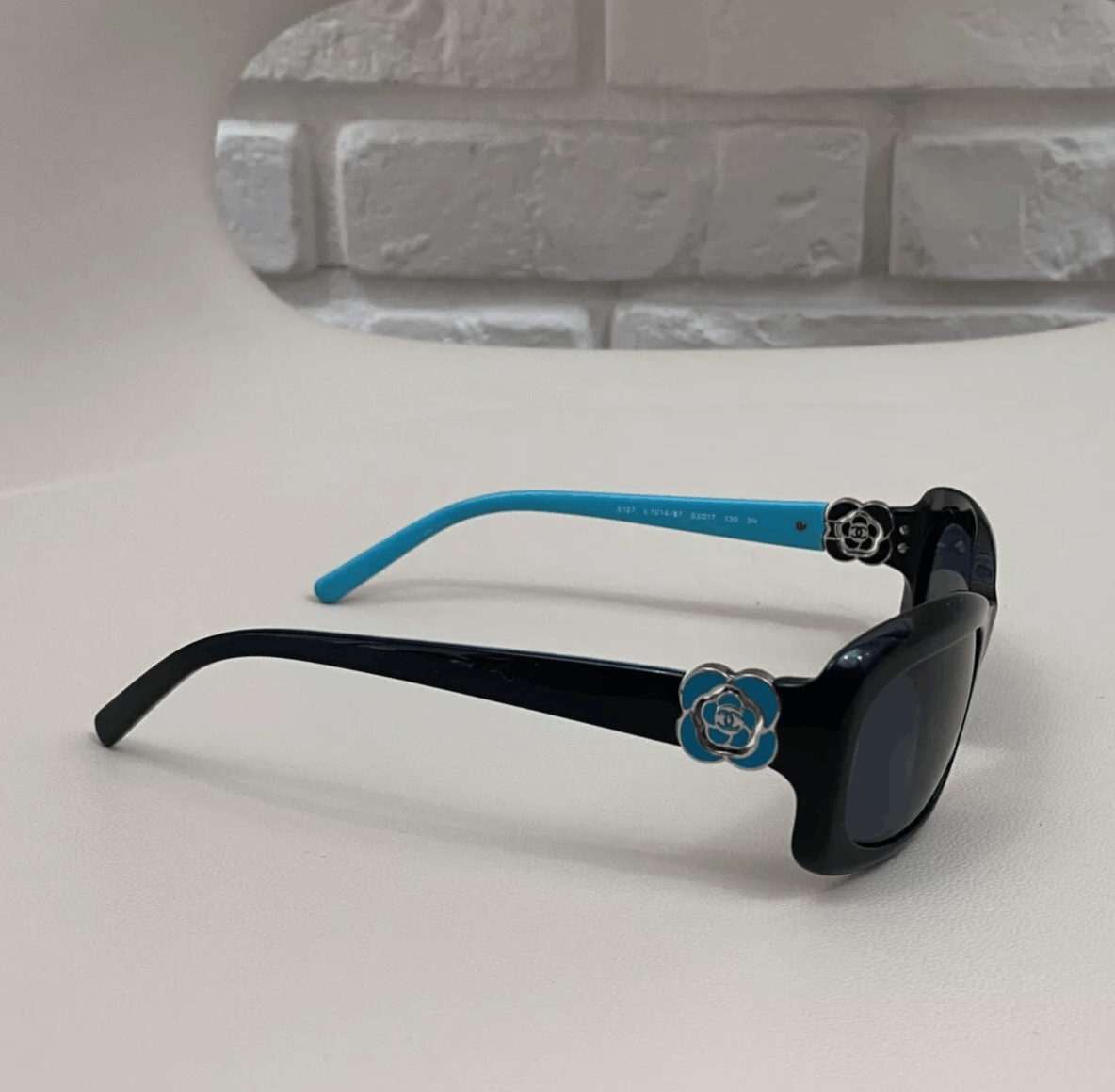 Chanel Chanel Sunglasses 5127 Rhinestone Logo Rimless Vintage Size ONE SIZE - 4 Thumbnail