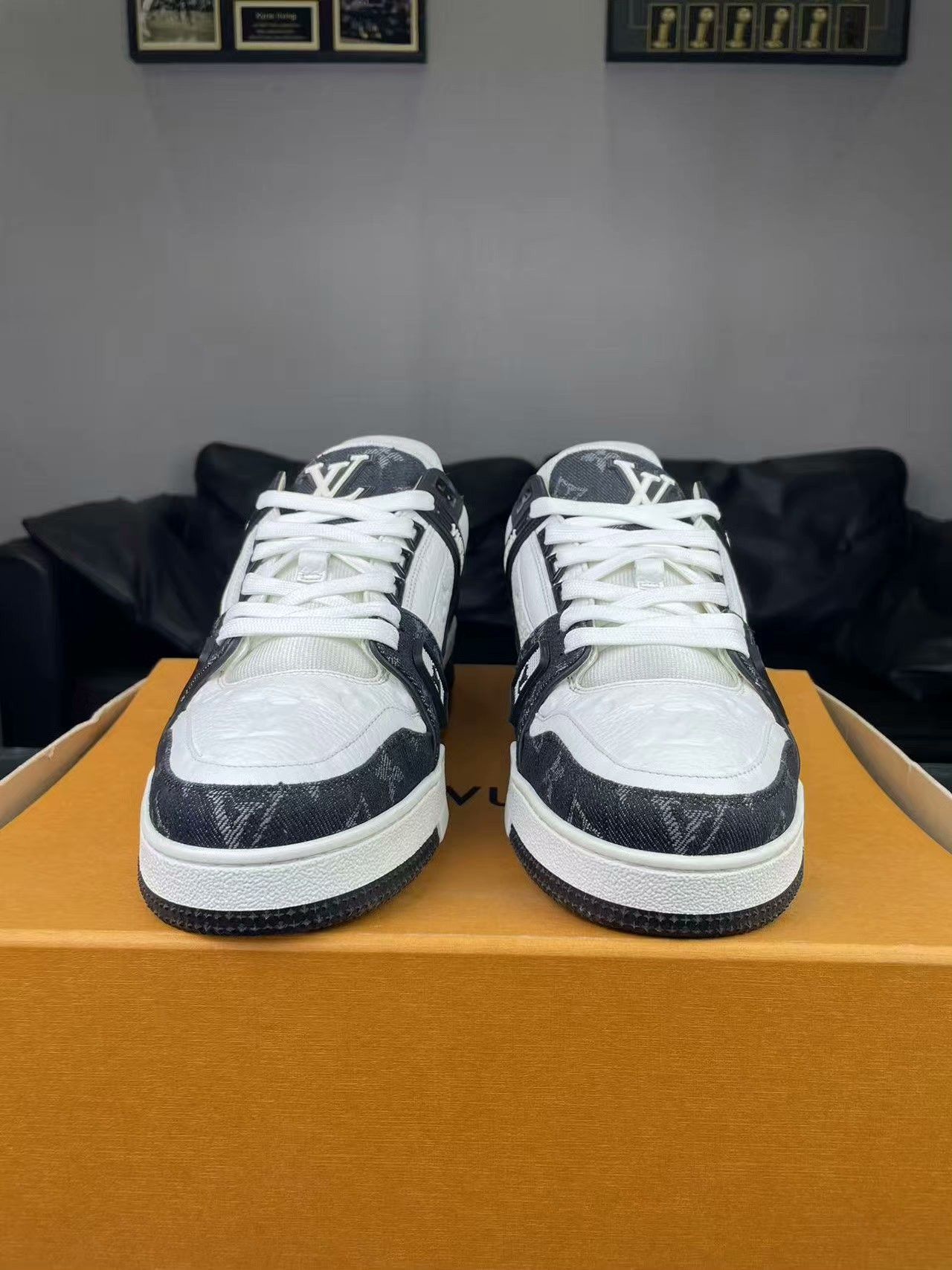 Louis Vuitton Louis Vuitton Training Denim Black Lowtop Sneakers 9 Men Size US 9 / EU 42 - 1 Thumbnail