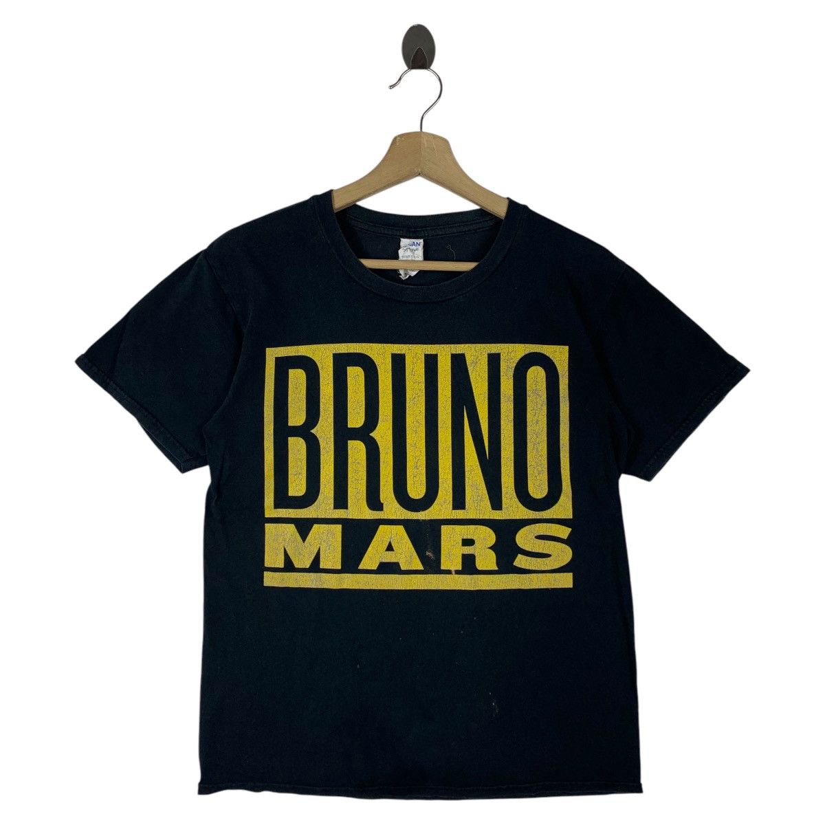 Band Tees BRUNO MARS 24k magic world tour tee Size US S / EU 44-46 / 1 - 1 Thumbnail