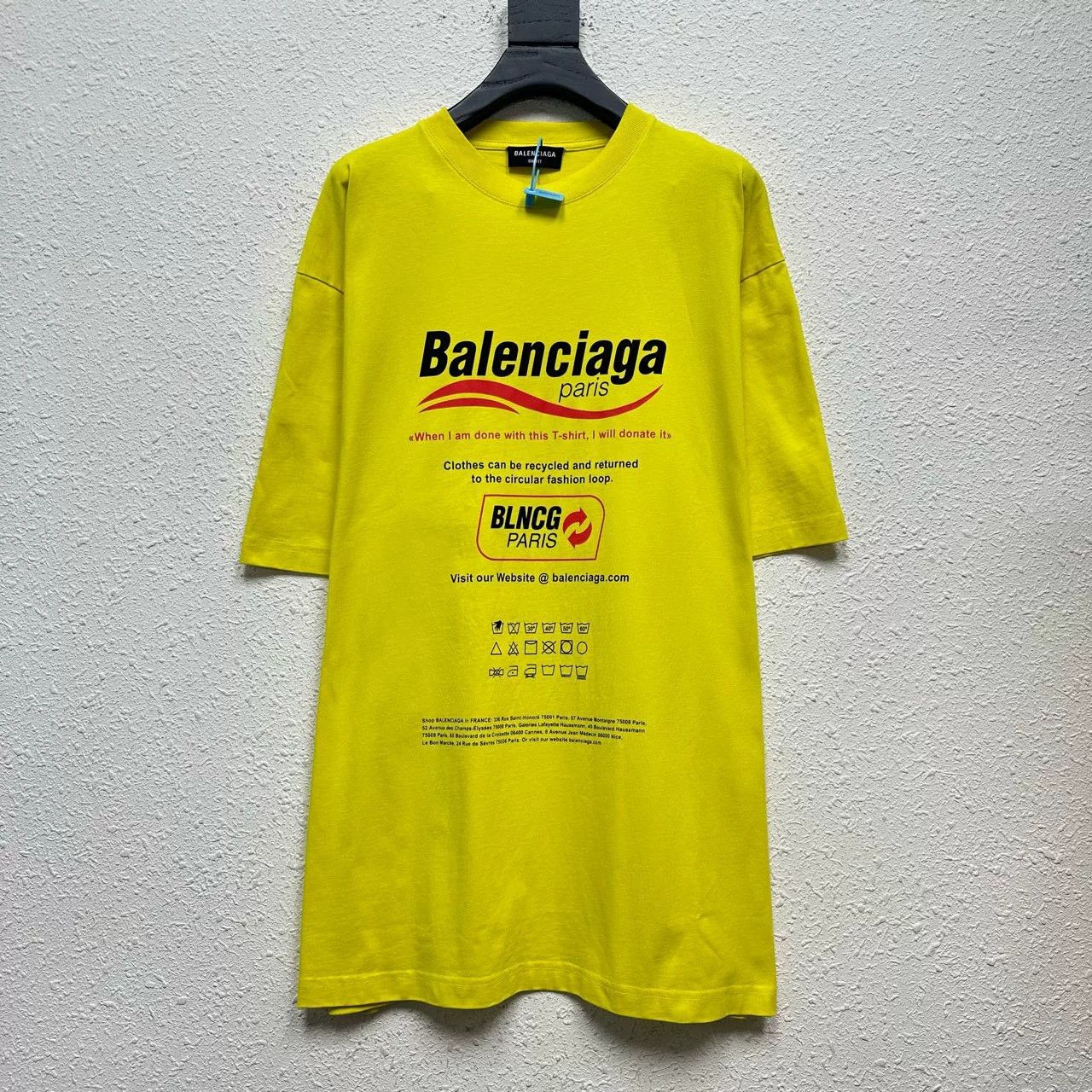 Balenciaga Balenciaga Yellow Eco Short-Sleeve Size XS / US 0-2 / IT 36-38 - 1 Thumbnail