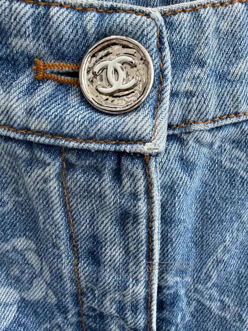 Chanel Chanel Dakar Series Camelia Jeans Size 27" / US 4 / IT 40 - 3 Thumbnail