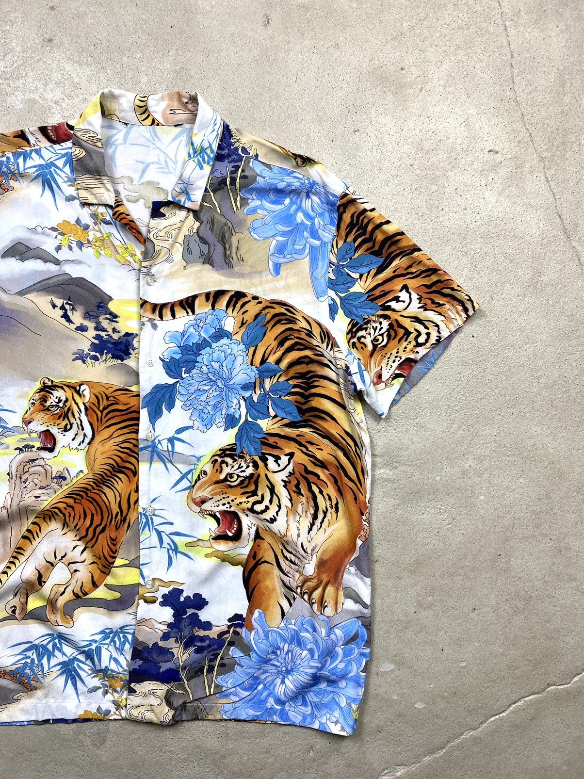 Vintage Vintage Beautiful Tiger Japan Shirt Y2K Kapital Size US L / EU 52-54 / 3 - 3 Thumbnail