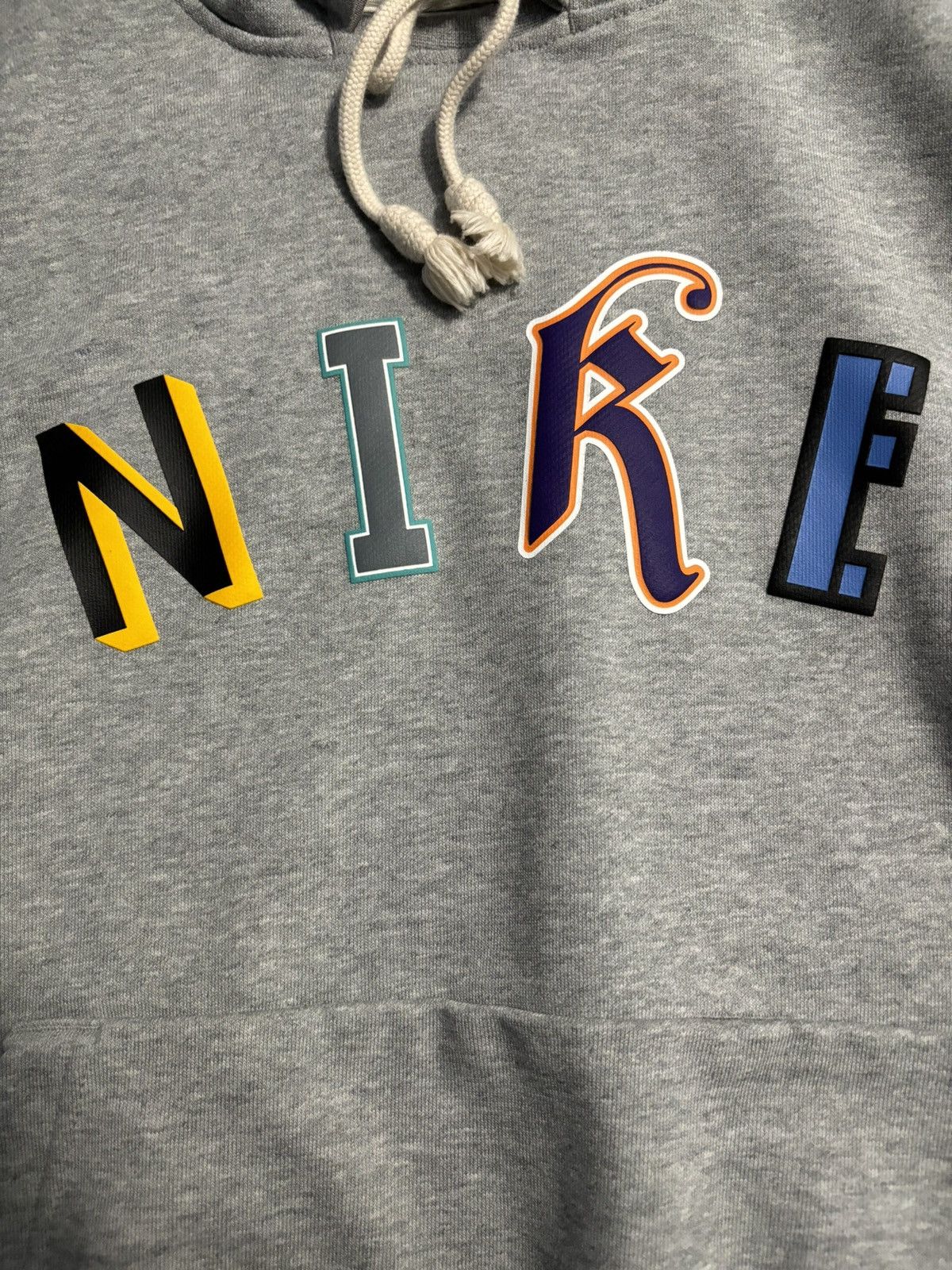 Nike Nike Dri-FIT Standard Issue Hoodie Size US M / EU 48-50 / 2 - 3 Thumbnail