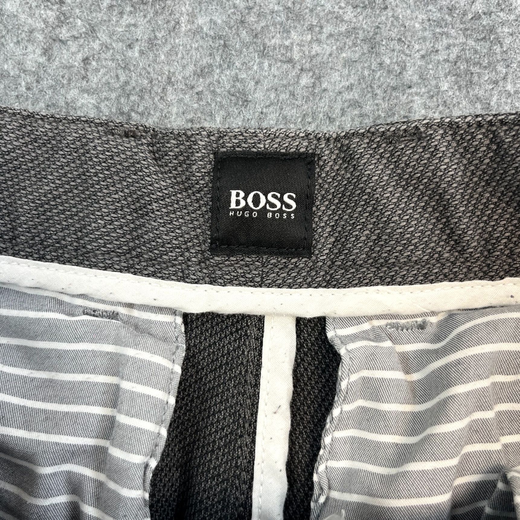 Hugo Boss Hugo Boss Chino Trousers Slim Tapered Grey 30 32 Men Regular 5-Pocket Cotton Elastan Casual Formal Workwear Preppy Size US 30 / EU 46 - 7 Thumbnail