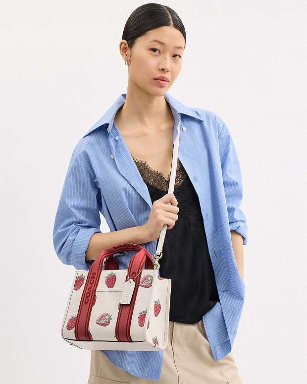 Coach Coach Smith Tote Bag 24 With Strawberry Print CAR80 Size ONE SIZE - 6 Thumbnail