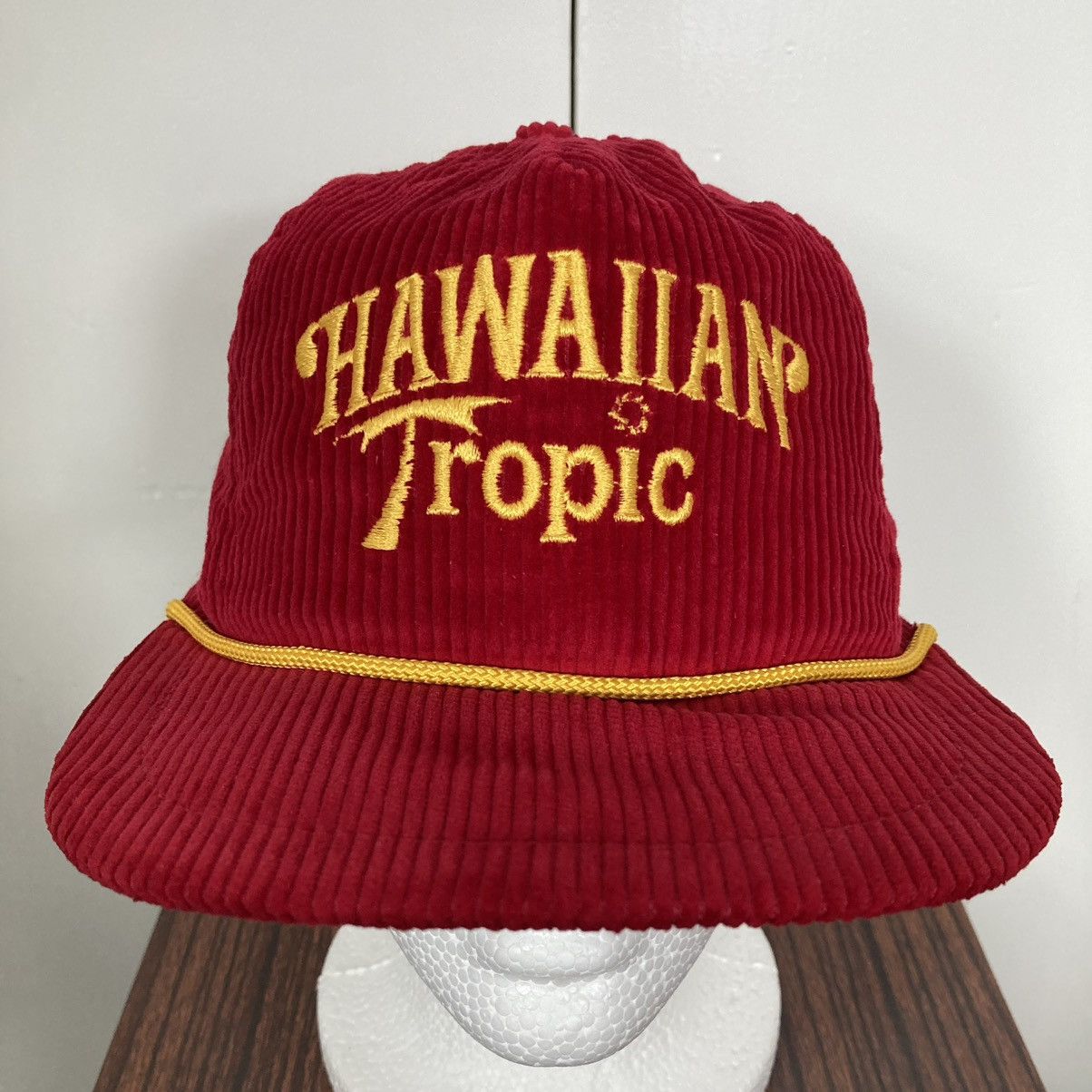 Vintage HAWAIIAN TROPIC SNAPBACK HAT CAP VINTAGE 70S 80S CORDUROY Size ONE SIZE - 1 Thumbnail