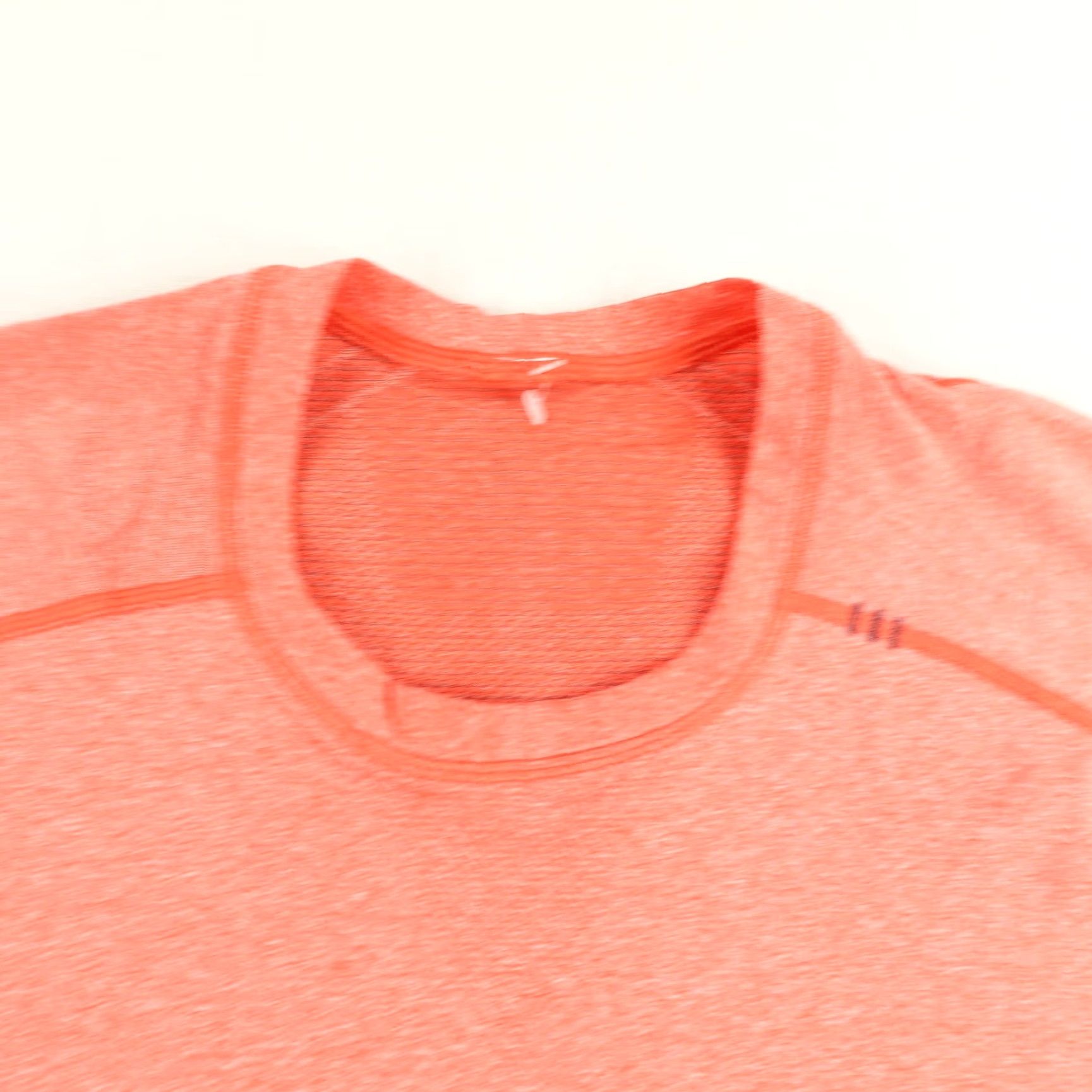 Lululemon Lululemon Shirt Mens 2XL Orange Metal Vent Tech Performance Athletic Workout Gym Size US XXL / EU 58 / 5 - 2 Thumbnail