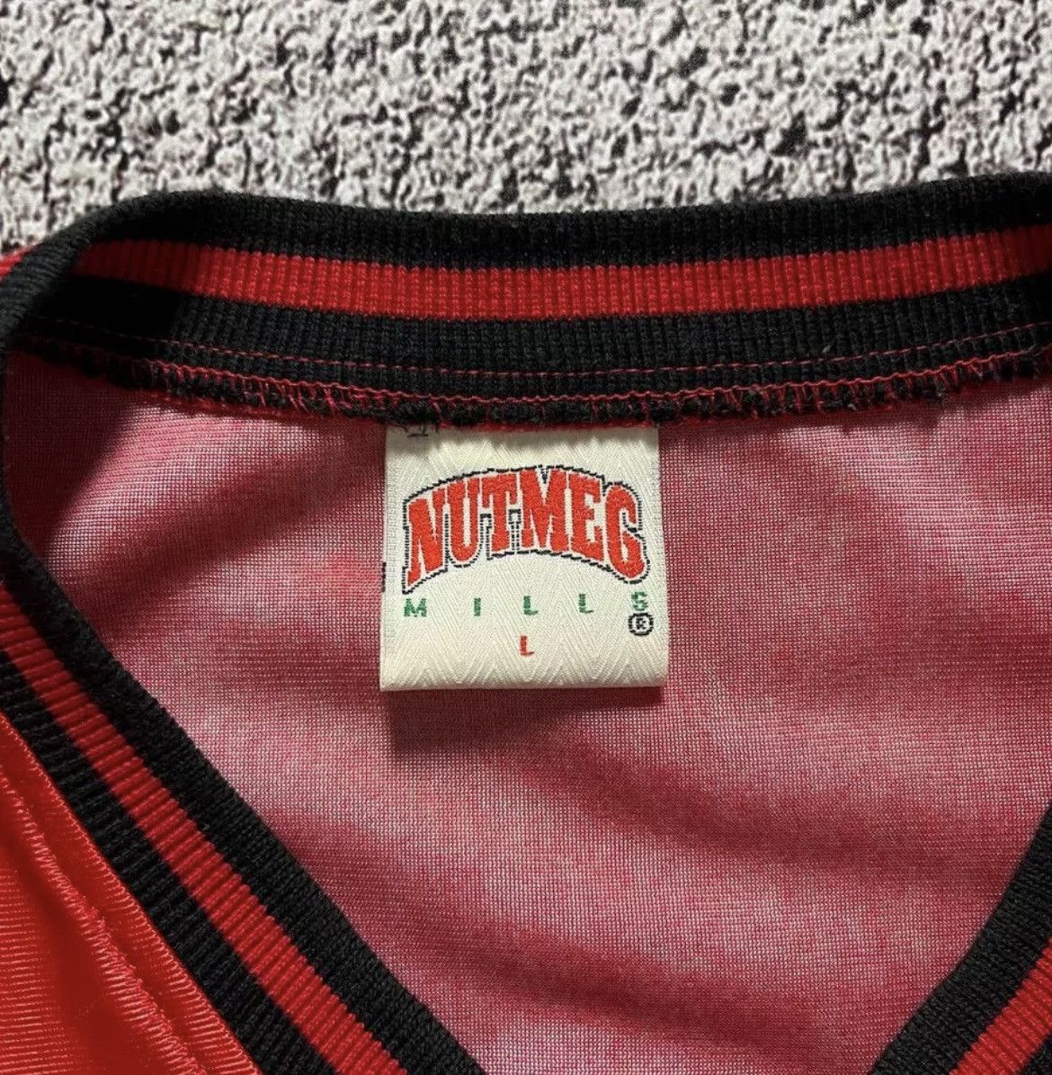 NBA × Vintage Vintage 90's Chincago Bulls NBA Shirt Nutmeg Size L Size US L / EU 52-54 / 3 - 9 Thumbnail