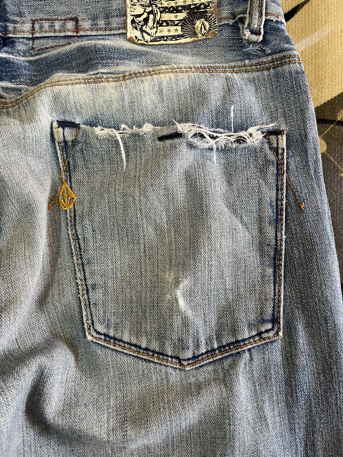 4GSELLER × Volcom Vintage Volcom Flare Distressed Denim Size US 33 - 18 Thumbnail