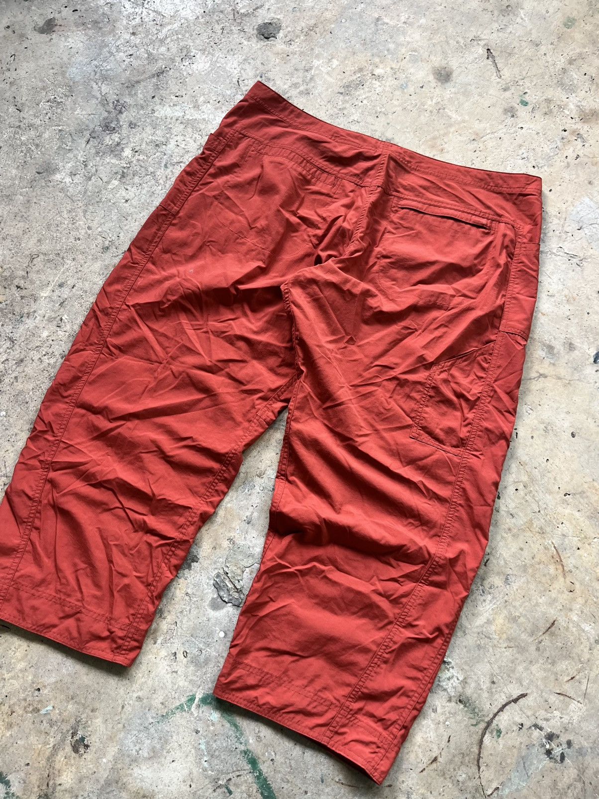 Mountain Hardwear Mountain Hardware sweatpants Size US 40 / EU 56 - 7 Thumbnail