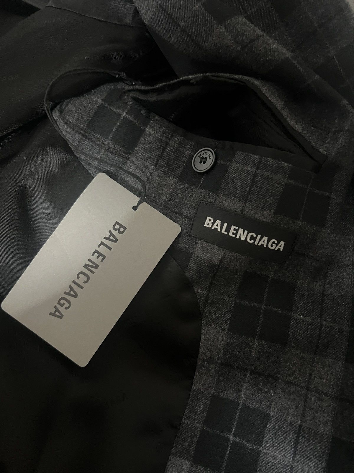 Balenciaga Balenciaga RUNWAY Check Coat Size US S / EU 44-46 / 1 - 5 Thumbnail