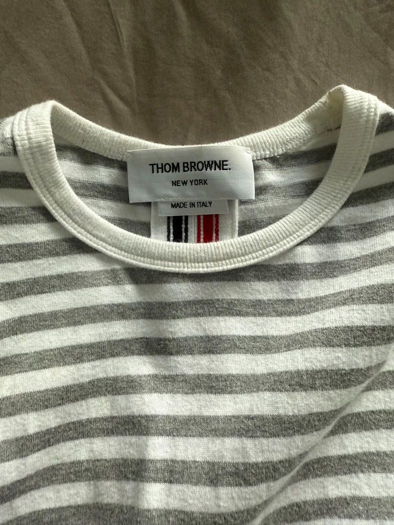 Thom Browne Thom Browne size8 Gray and white striped short sleeves Size US XXL / EU 58 / 5 - 2 Thumbnail