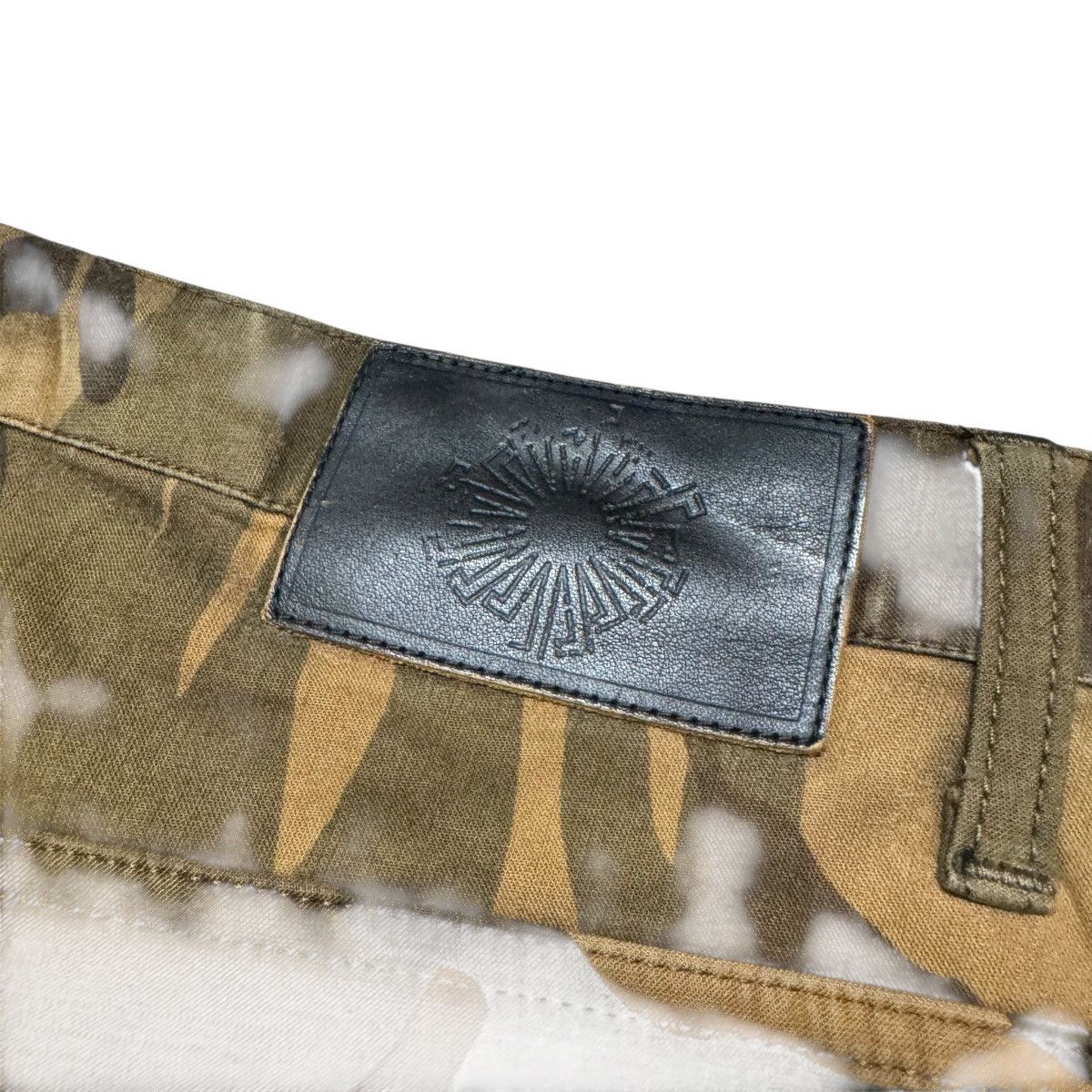 Tornado Mart Tornado Mart Military Camo Skinny Jeans Size US 30 / EU 46 - 12 Thumbnail