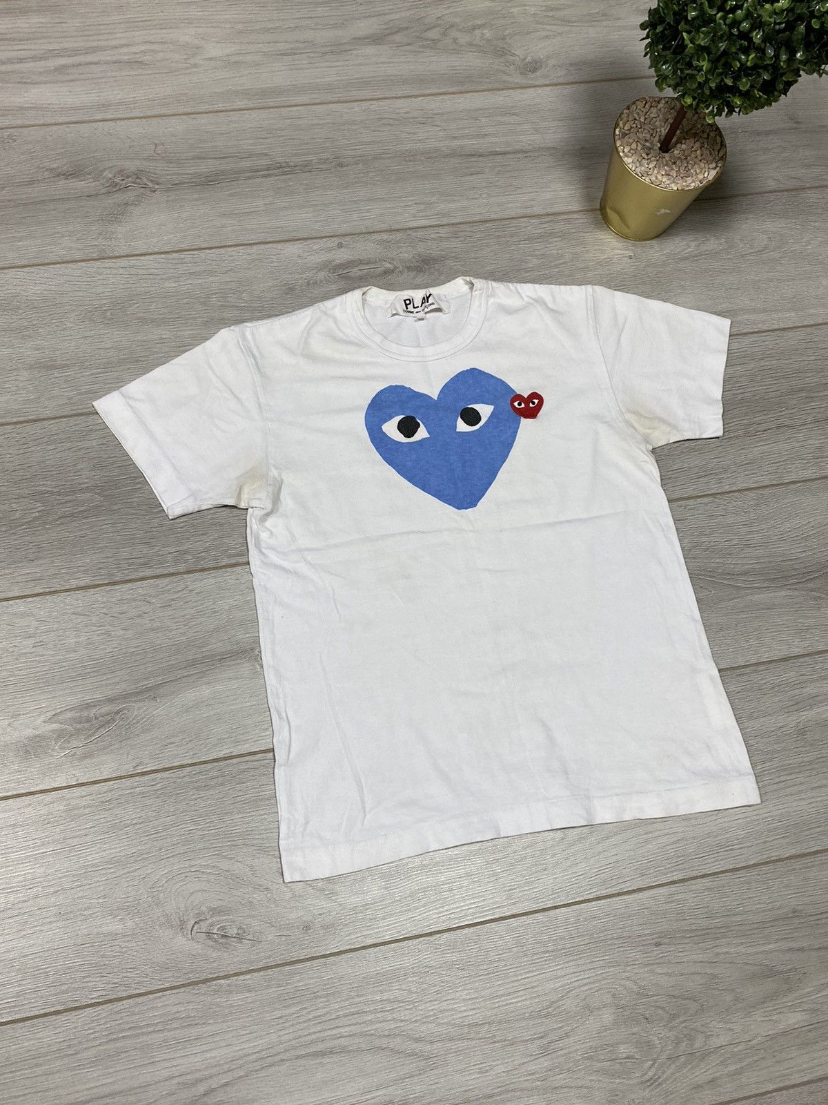 Comme des Garcons PLAY PLAY Comme des garçons vintage big heart t-shirt Size US S / EU 44-46 / 1 - 3 Thumbnail