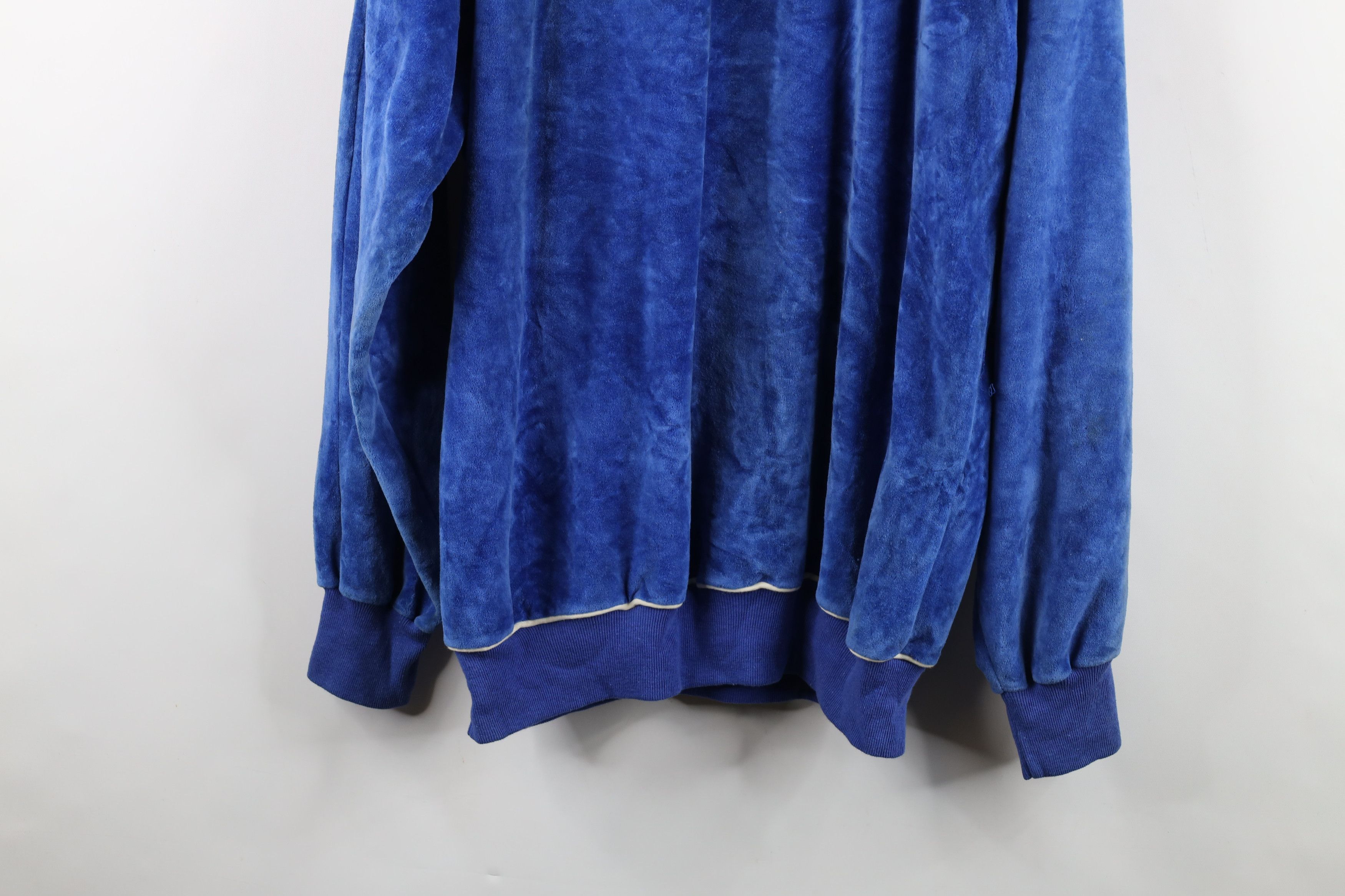 Vintage Vintage 70s Streetwear Velvet Velour Sweatshirt Blue USA Size US XL / EU 56 / 4 - 14 Thumbnail