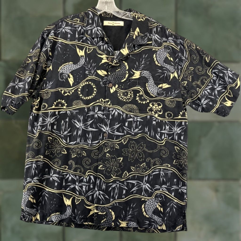 Tommy Bahama Tommy Bahama Hawaiian Shirt Mens L Fish Palm Trees Size US L / EU 52-54 / 3 - 1 Thumbnail