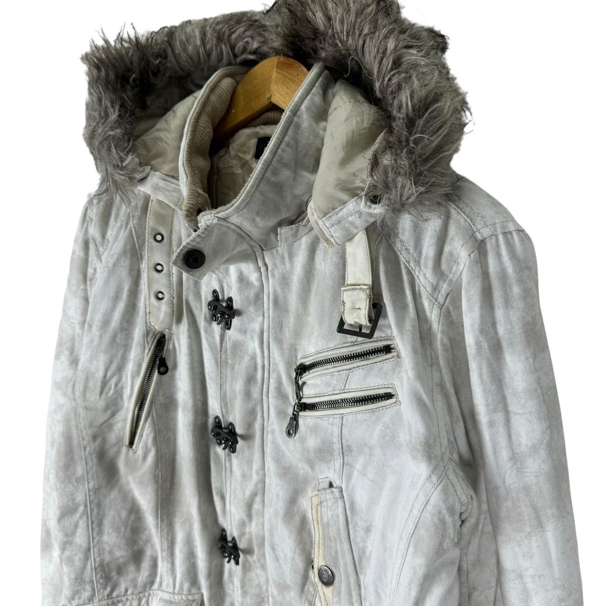 In The Attic ☀️IN THE ATTIC FUR HOODIE DENIM JACKET Size US L / EU 52-54 / 3 - 7 Thumbnail
