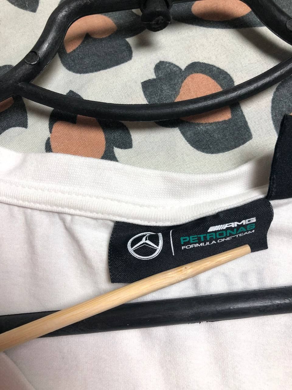 Mercedes-Benz Mersedes Benz AMG T- Shirts Petronas Size US M / EU 48-50 / 2 - 2 Thumbnail