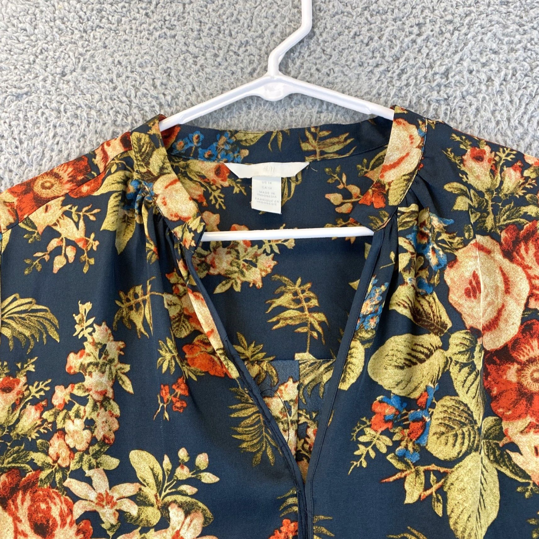 H&M H&M Black Floral Long Sleeve Polyester Relaxed Blouse Shirt Sz 14 / 66-7 Size XL / US 12-14 / IT 48-50 - 3 Thumbnail