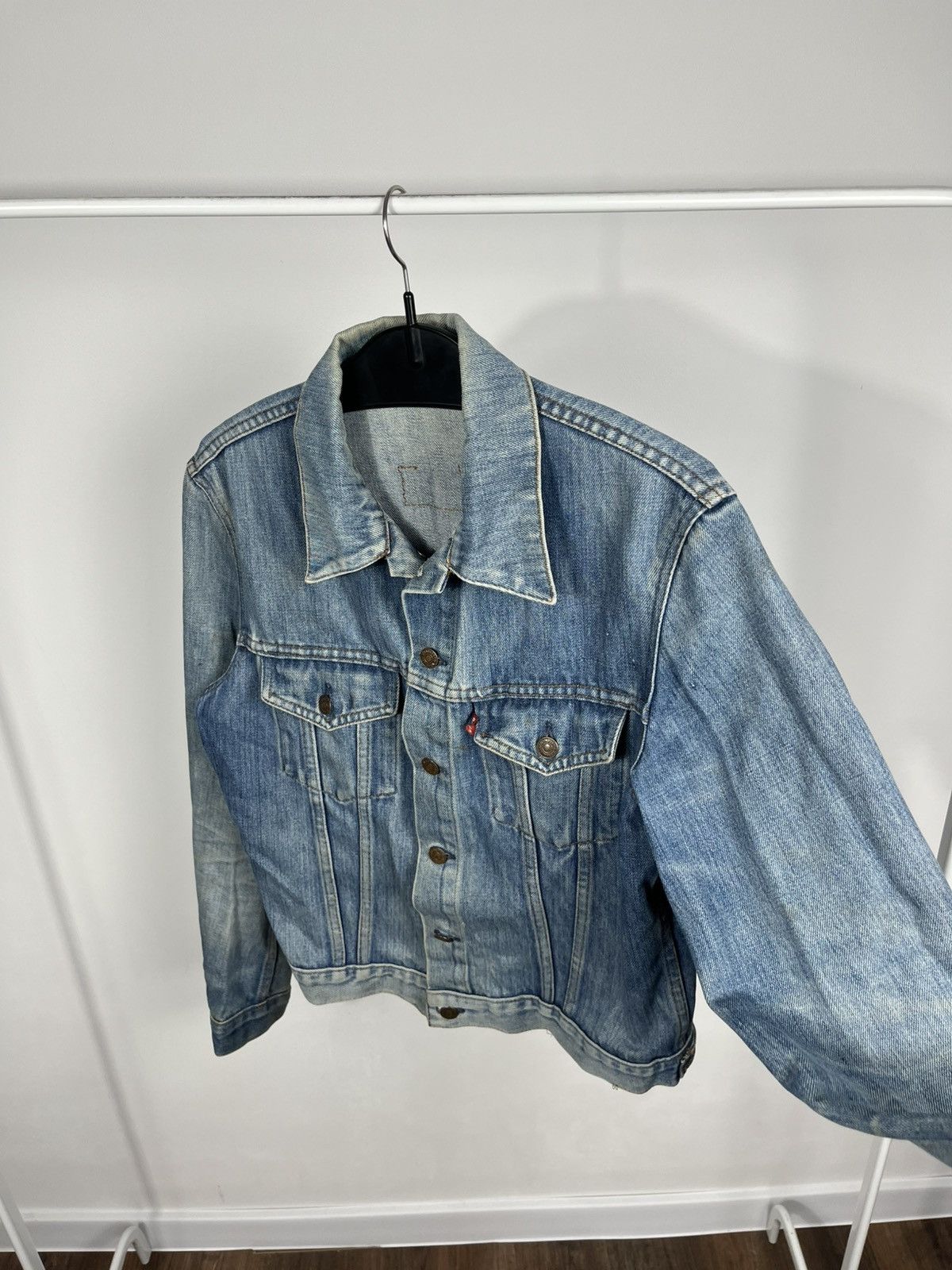 Levi's Vintage Levi’s Denim Jacket 1978 Made in France Faded Blue Size M / US 6-8 / IT 42-44 - 8 Thumbnail