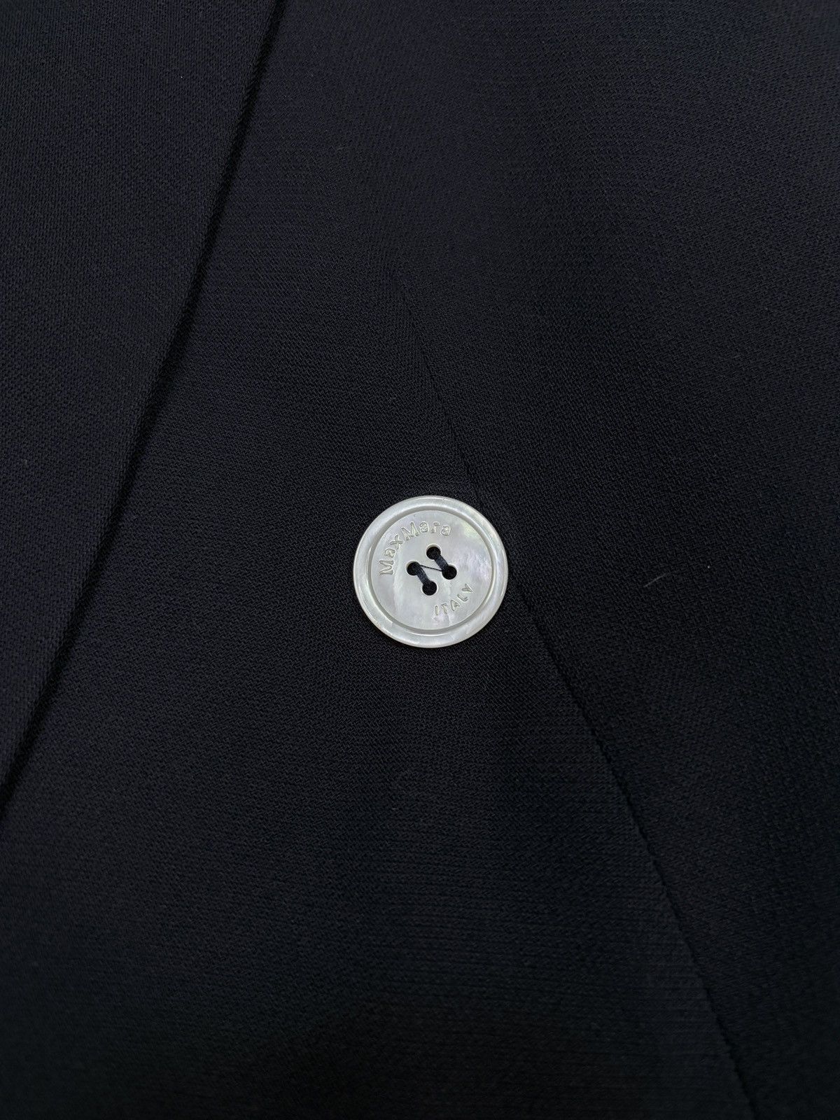Max Mara Max Mara Wool Double Breasted Blazer black jacket size 42 M Size M / US 6-8 / IT 42-44 - 5 Thumbnail