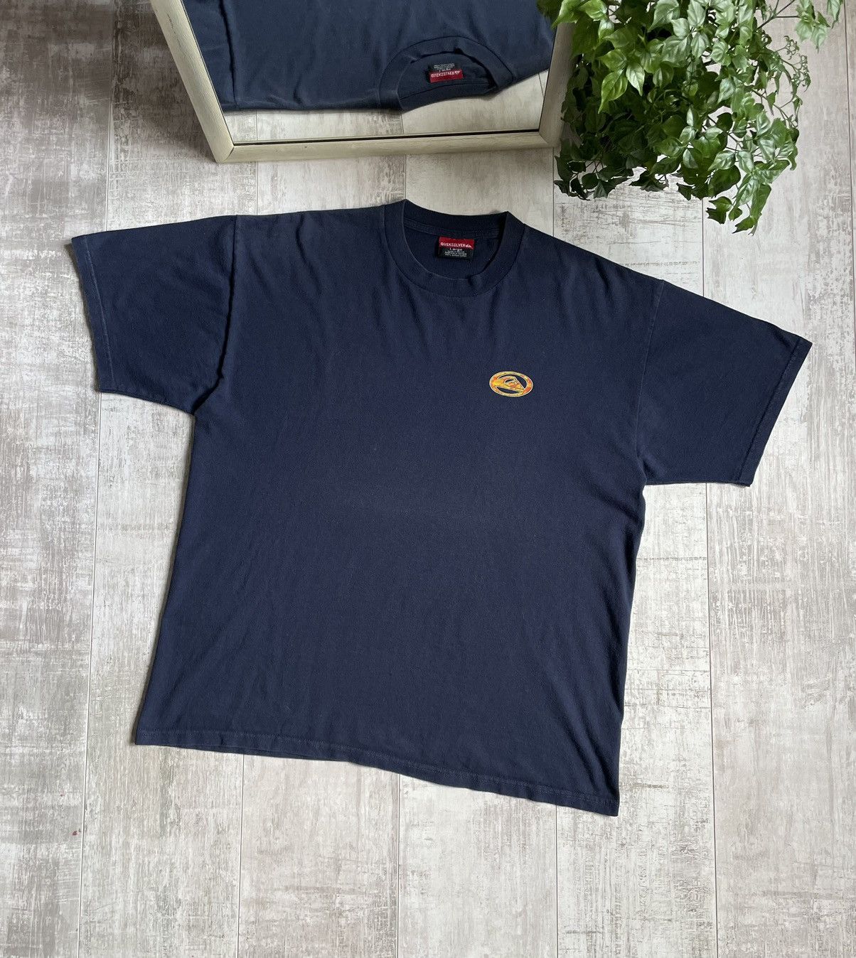 Quiksilver × Vintage Vintage Quiksilver 90’s T-Shirt Big Logo The World Over RARE Size US L / EU 52-54 / 3 - 2 Thumbnail