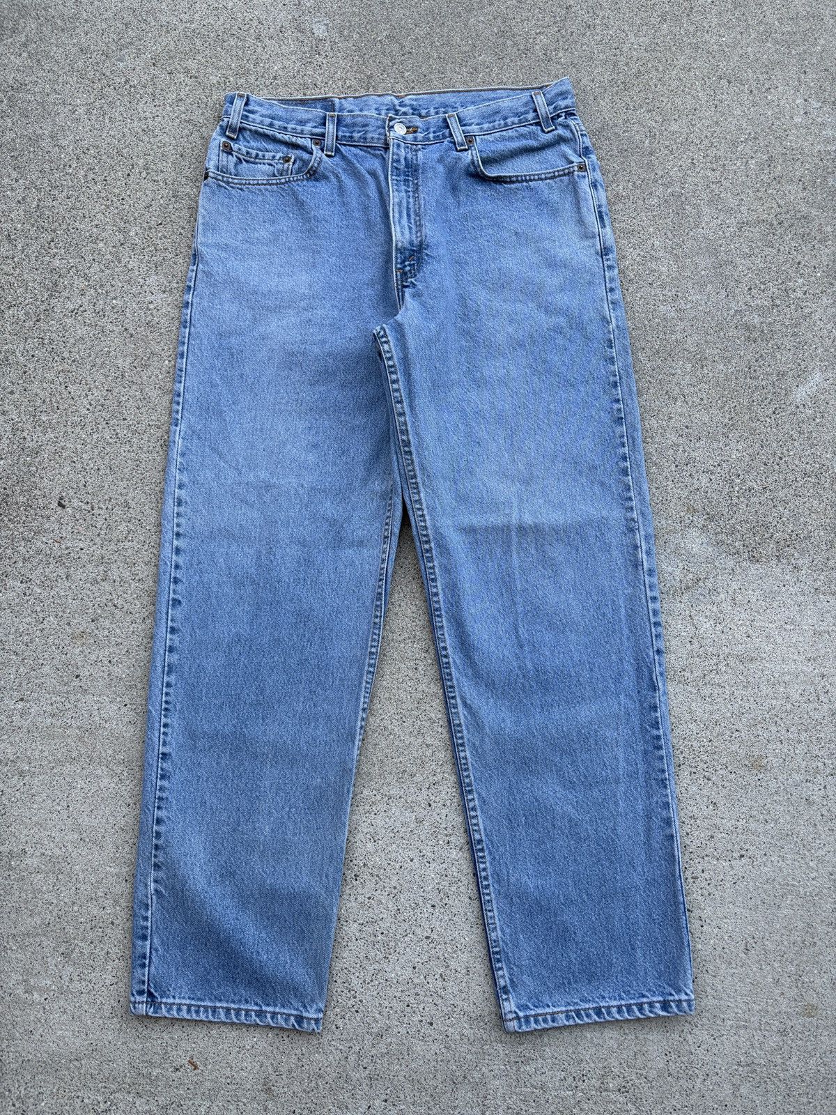 Levi's Vintage 2001 L. Indigo Levi’s 550 Relaxed Fit Jeans Size 36 Size US 36 / EU 52 - 1 Thumbnail