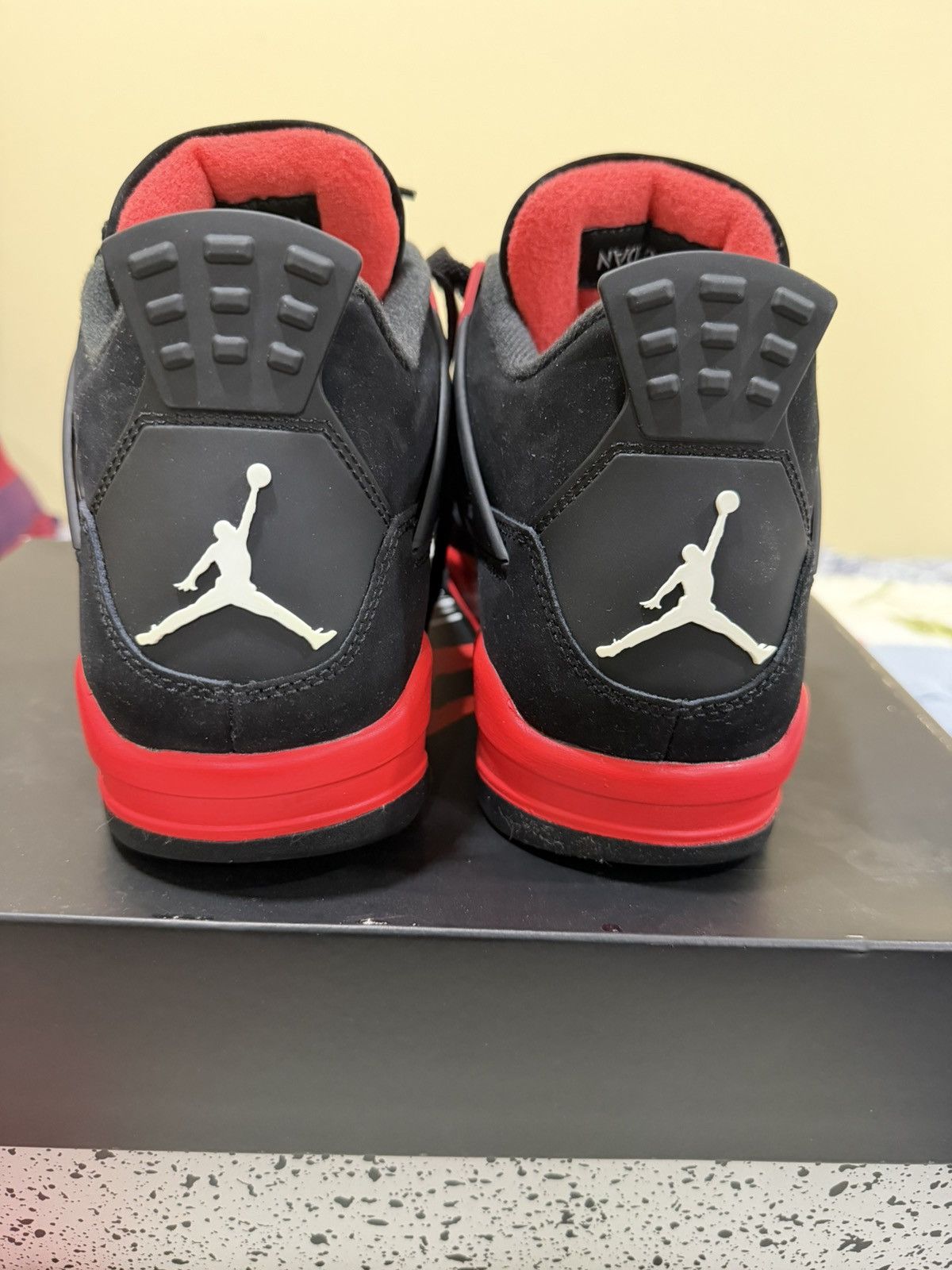 Jordan Brand Black Red thunder 11s Size US 9 / EU 42 - 5 Thumbnail
