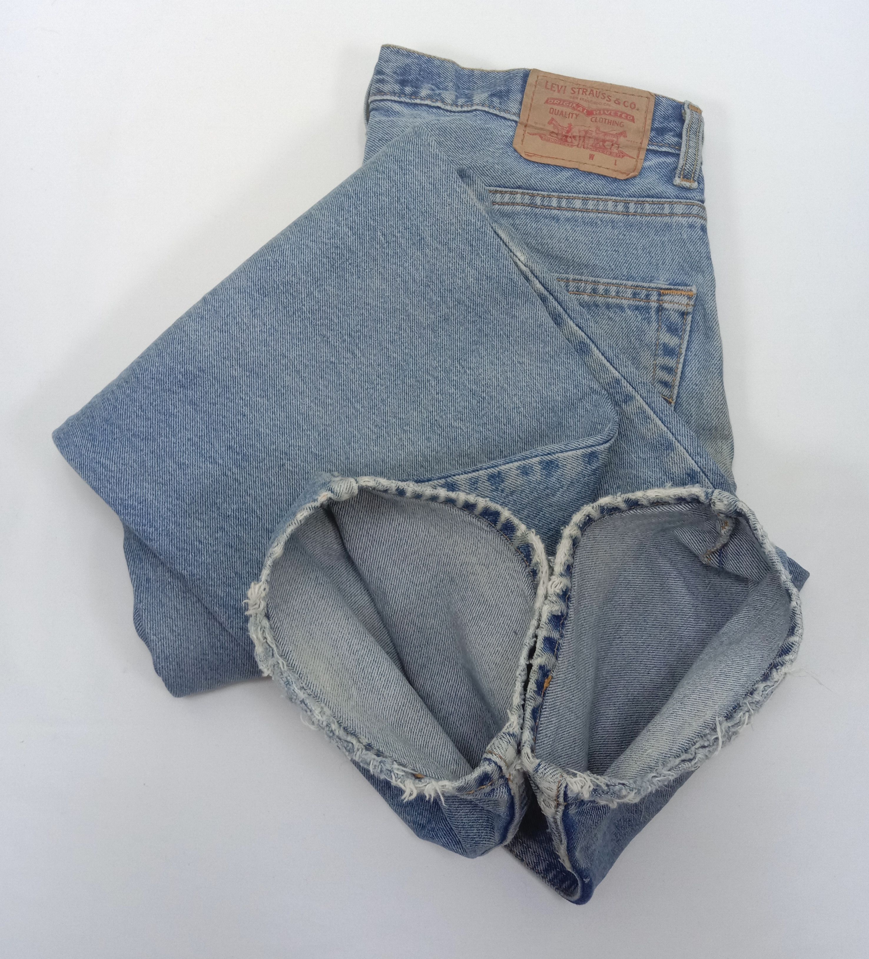 Levi's Vintage Levi's 550 Jeans Relaxed Fit Tapered Leg Denim Size US 33 - 15 Thumbnail