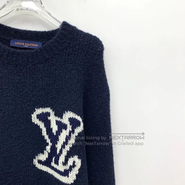 Louis Vuitton Louis Vuitton Dark blue logo embroidered wool crewneck lon Size US M / EU 48-50 / 2 - 3 Thumbnail