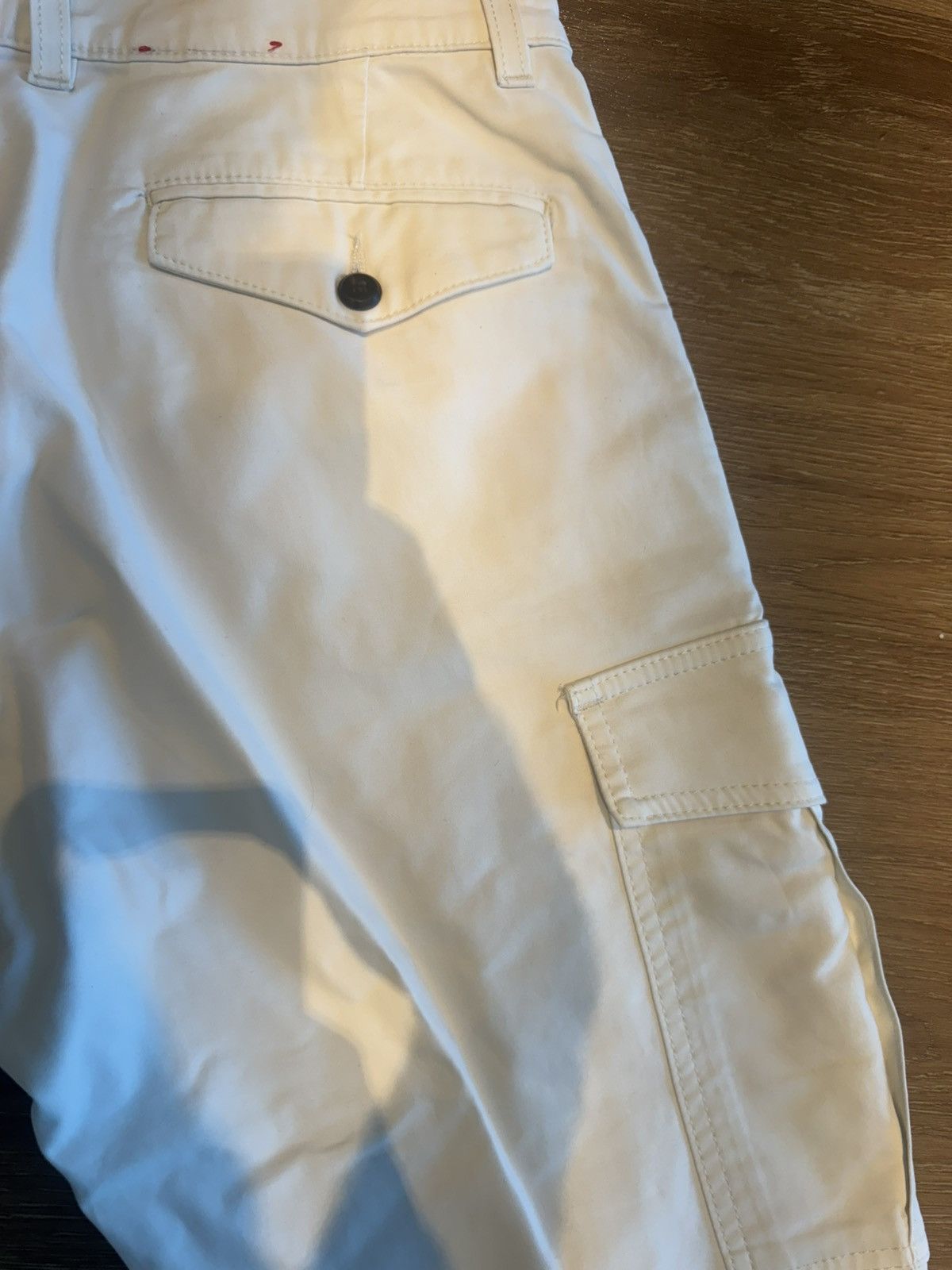 Eleventy Eleventy Cream Tapered Cargo Pants Size US 33 - 9 Thumbnail
