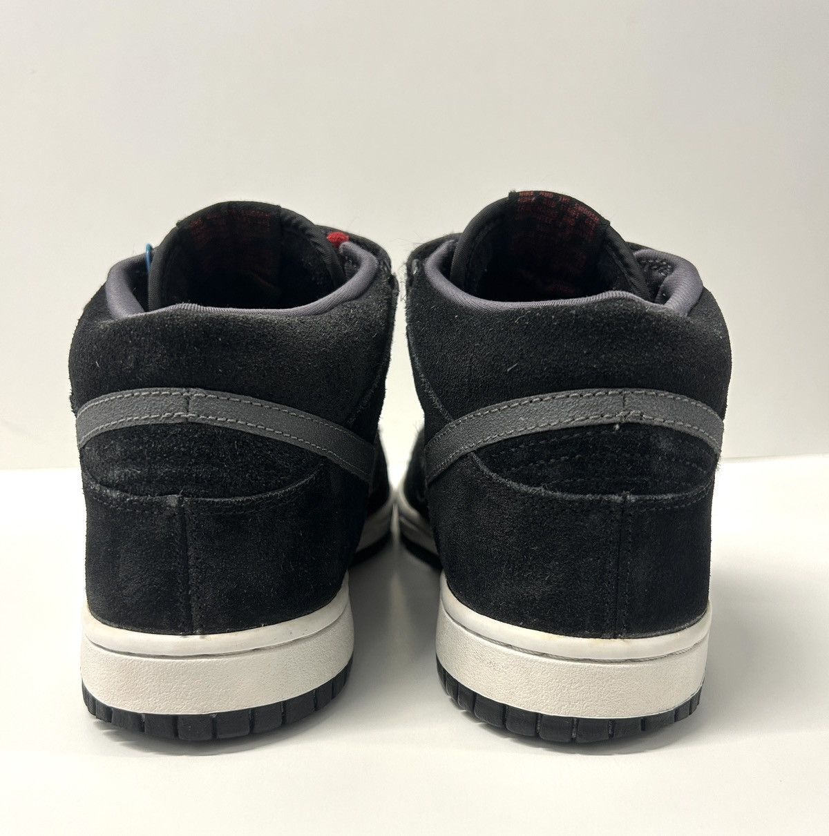 Nike Nike SB Dunk Mid Pro ‘Griptape’ (314383 001) Shoes Size: 8.5 Size US 8.5 / EU 41-42 - 5 Thumbnail