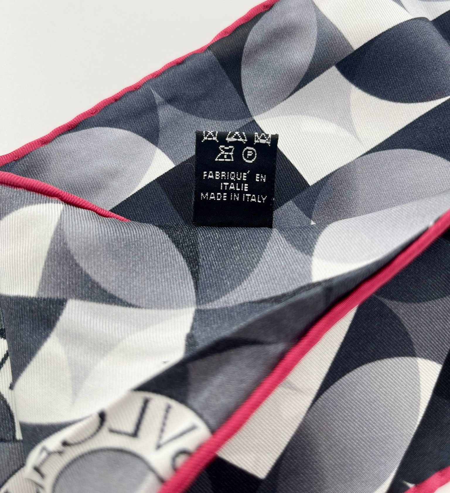 Bvlgari Bvlgari 100% Silk Scarf with iconic monogram Size ONE SIZE - 2 Thumbnail