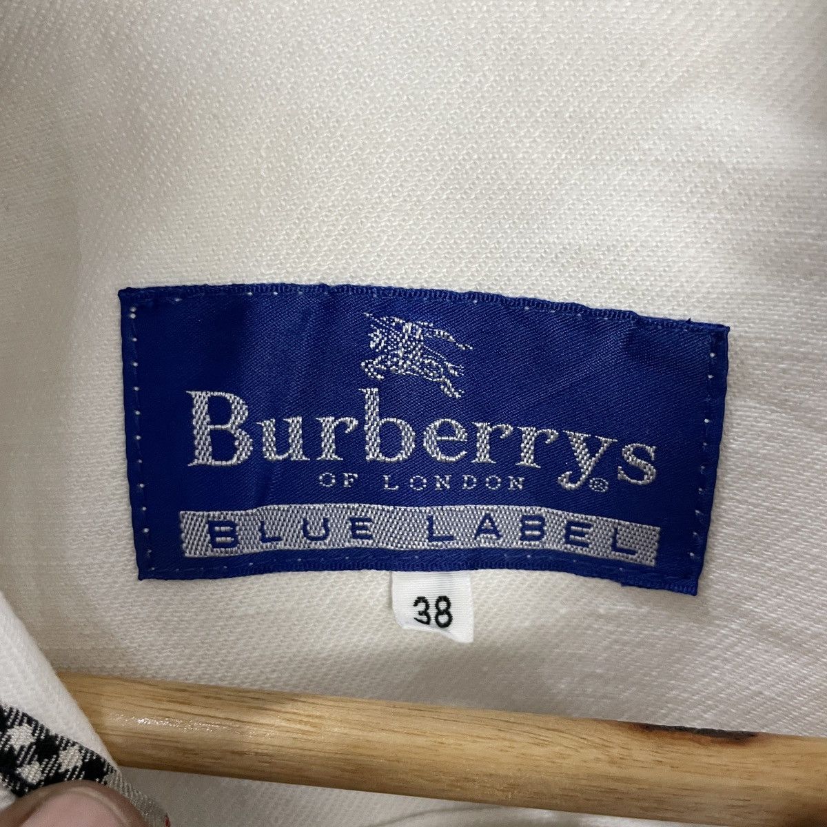 Burberry Vintage 90s Burberry’s Blue Label Denim Jacket Size M / US 6-8 / IT 42-44 - 7 Thumbnail