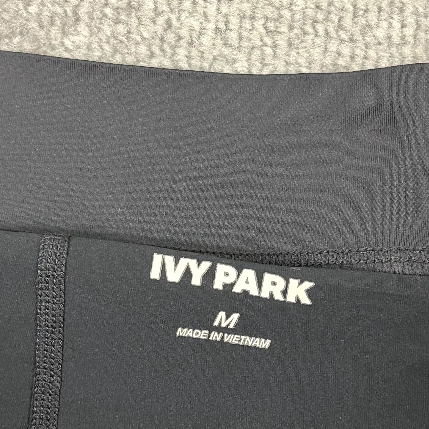 Ivy Park VINTAGE Ivy Park Skort Skirt Womens M Black 4" Lined Short Tennis Pickleball Gym Size 29" - 4 Thumbnail