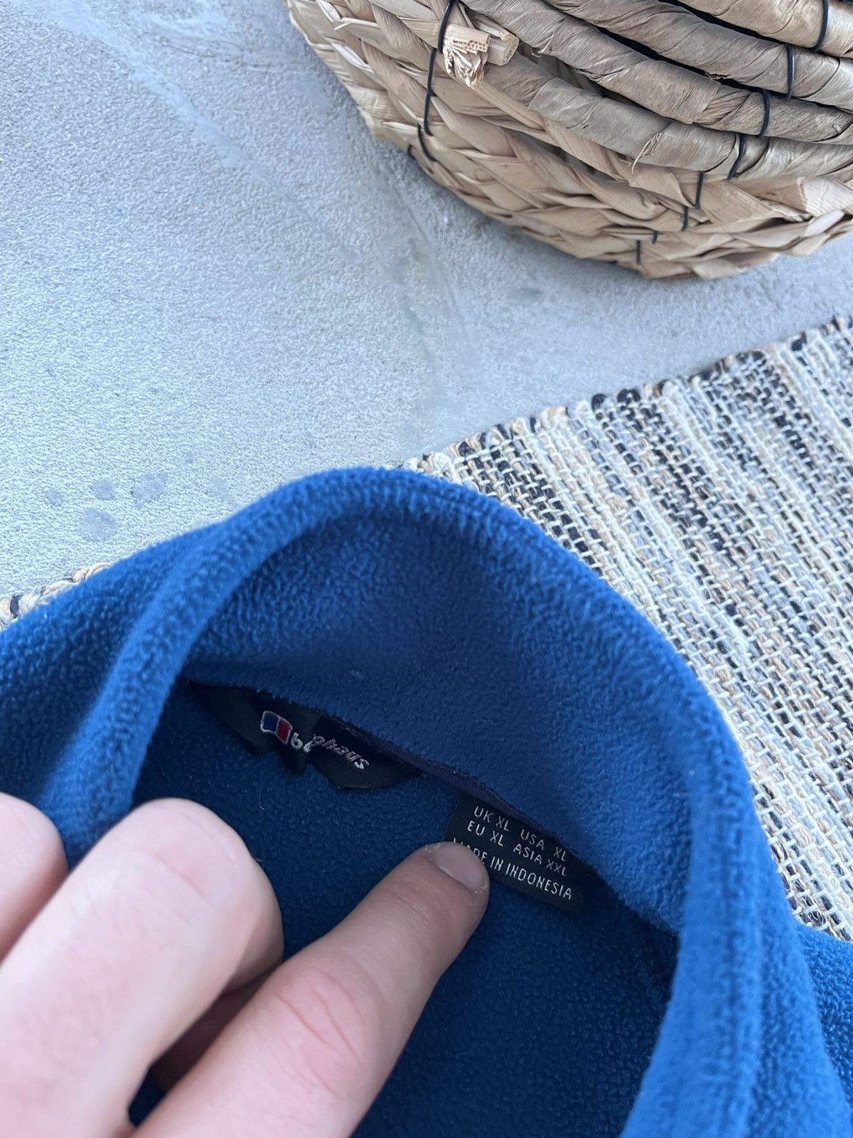 Berghaus Vintage Berghaus Blue Fleece 1/3 Zip Outdoor Pullover Y2K Size US XL / EU 56 / 4 - 10 Thumbnail