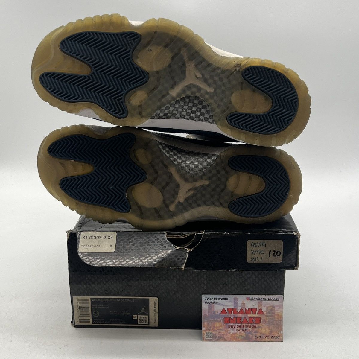Jordan Brand Air Jordan 11 Low navy snakeskin Size US 9 / EU 42 - 8 Thumbnail
