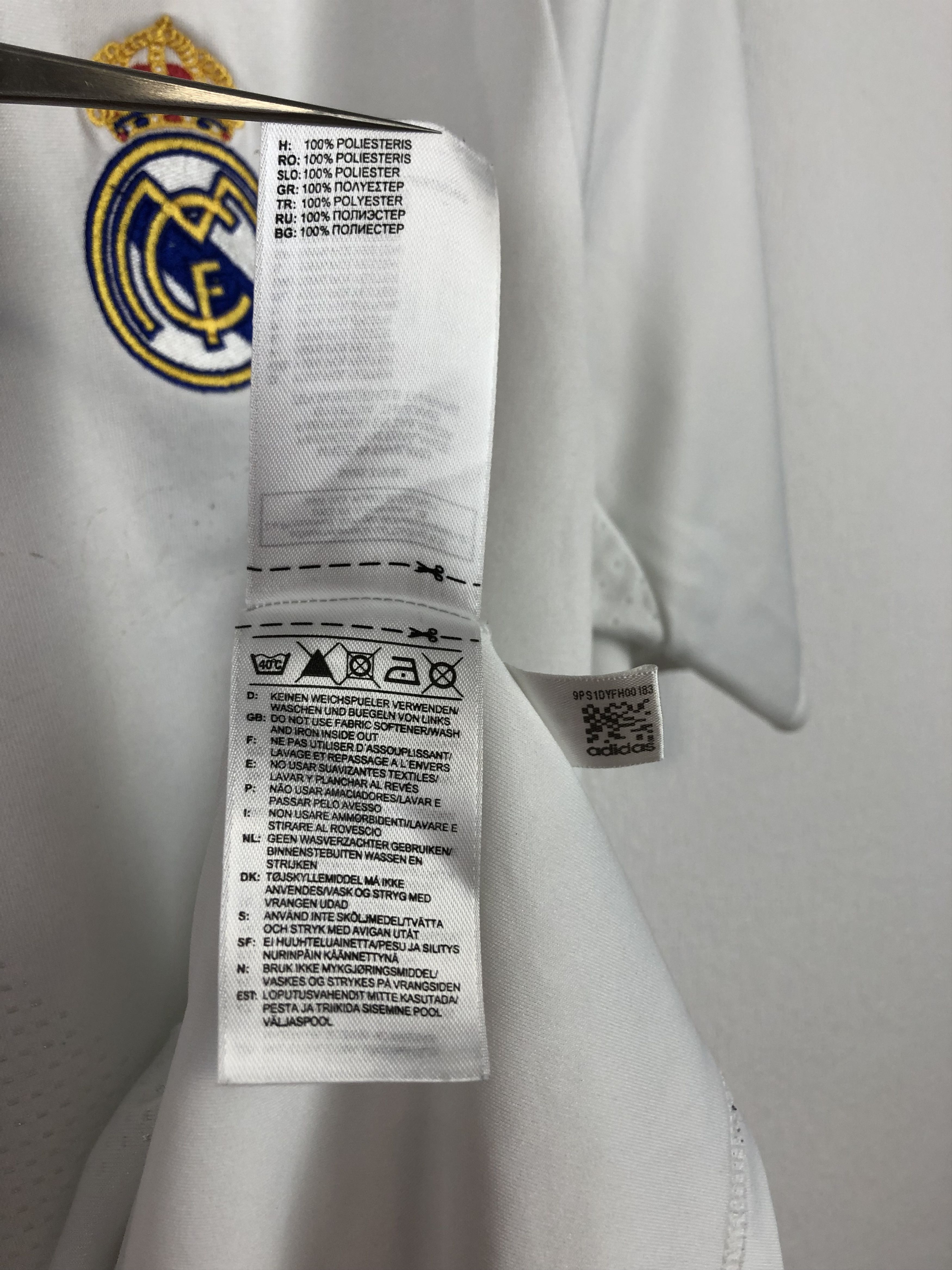 Adidas Real Madrid football shirt Soccer Adidas Jersey Rare Tee Size US L / EU 52-54 / 3 - 10 Thumbnail