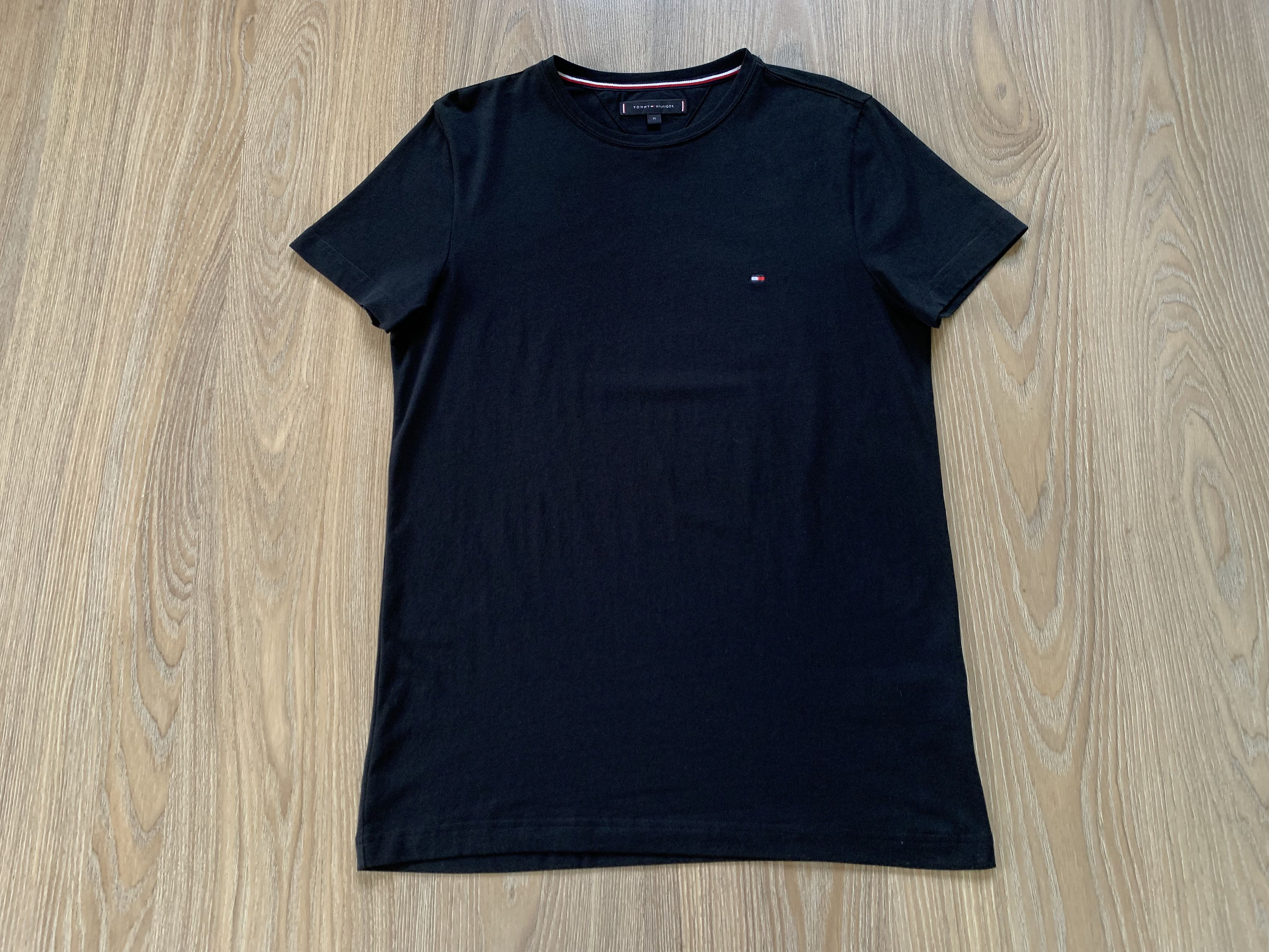 Tommy Hilfiger Tommy Hilfiger Black Basic Cotton T Shirt Size US M / EU 48-50 / 2 - 2 Thumbnail