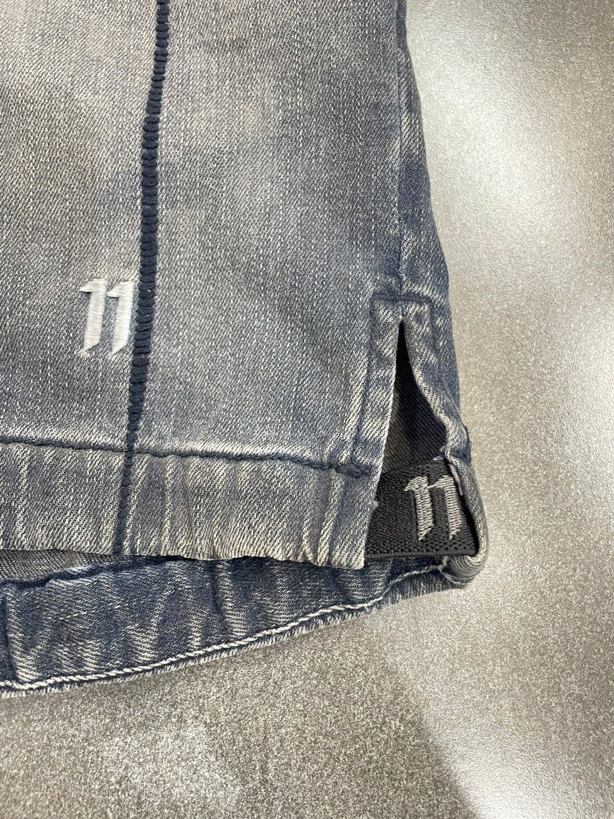 11 By Boris Bidjan Saberi 11 BY BORIS BIDJAN SABERI Dark Blue Denim Shorts Size US 33 - 3 Thumbnail