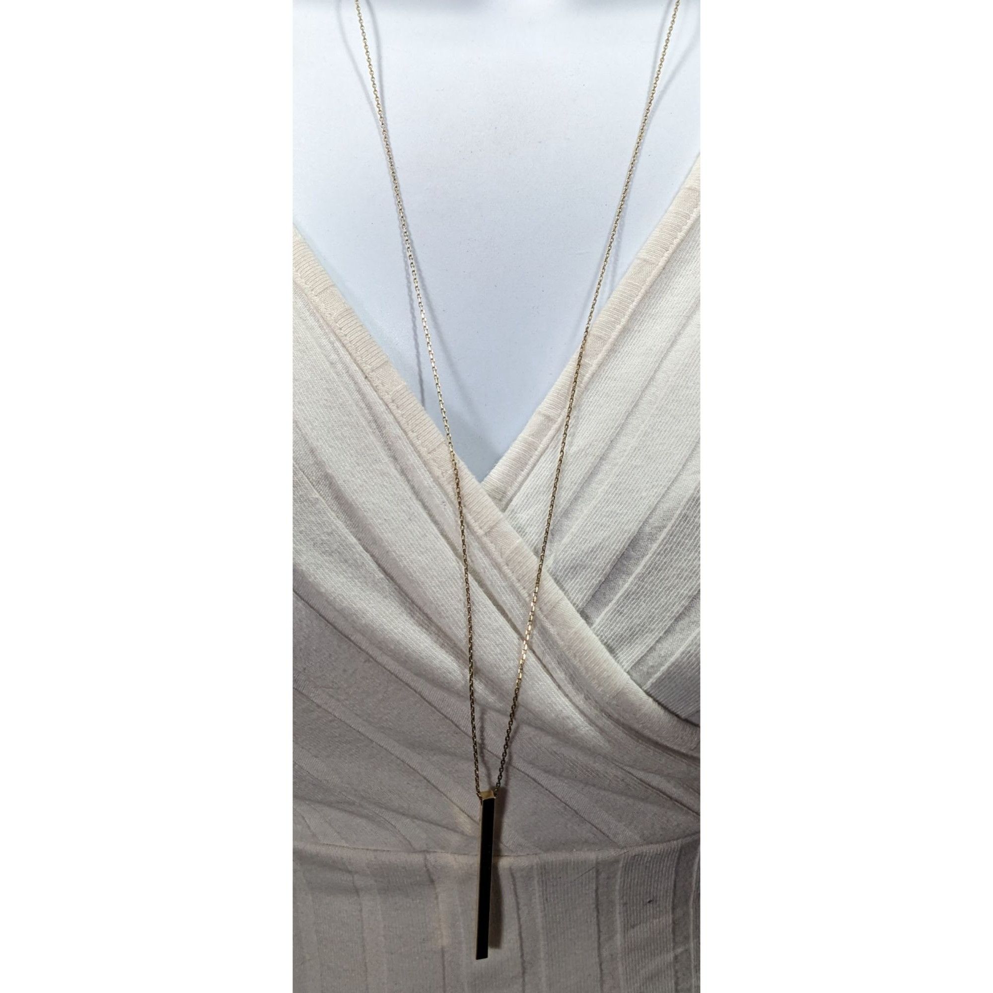 Other Charming Charlie Minimalist Shine Bright Pillar Necklace Size ONE SIZE - 9 Thumbnail