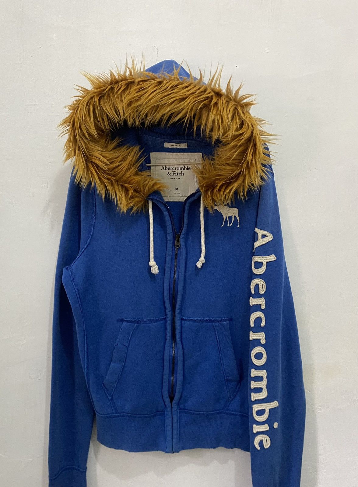 Abercrombie & Fitch 💥If Six Was Nine💥Abercrombie Fur Hoodie LGB style Size US M / EU 48-50 / 2 - 6 Thumbnail