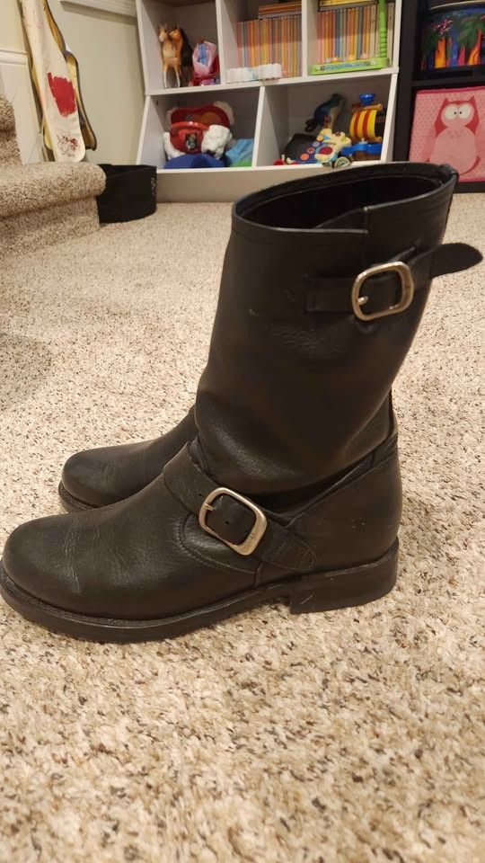 Frye Veronica Short leather boots