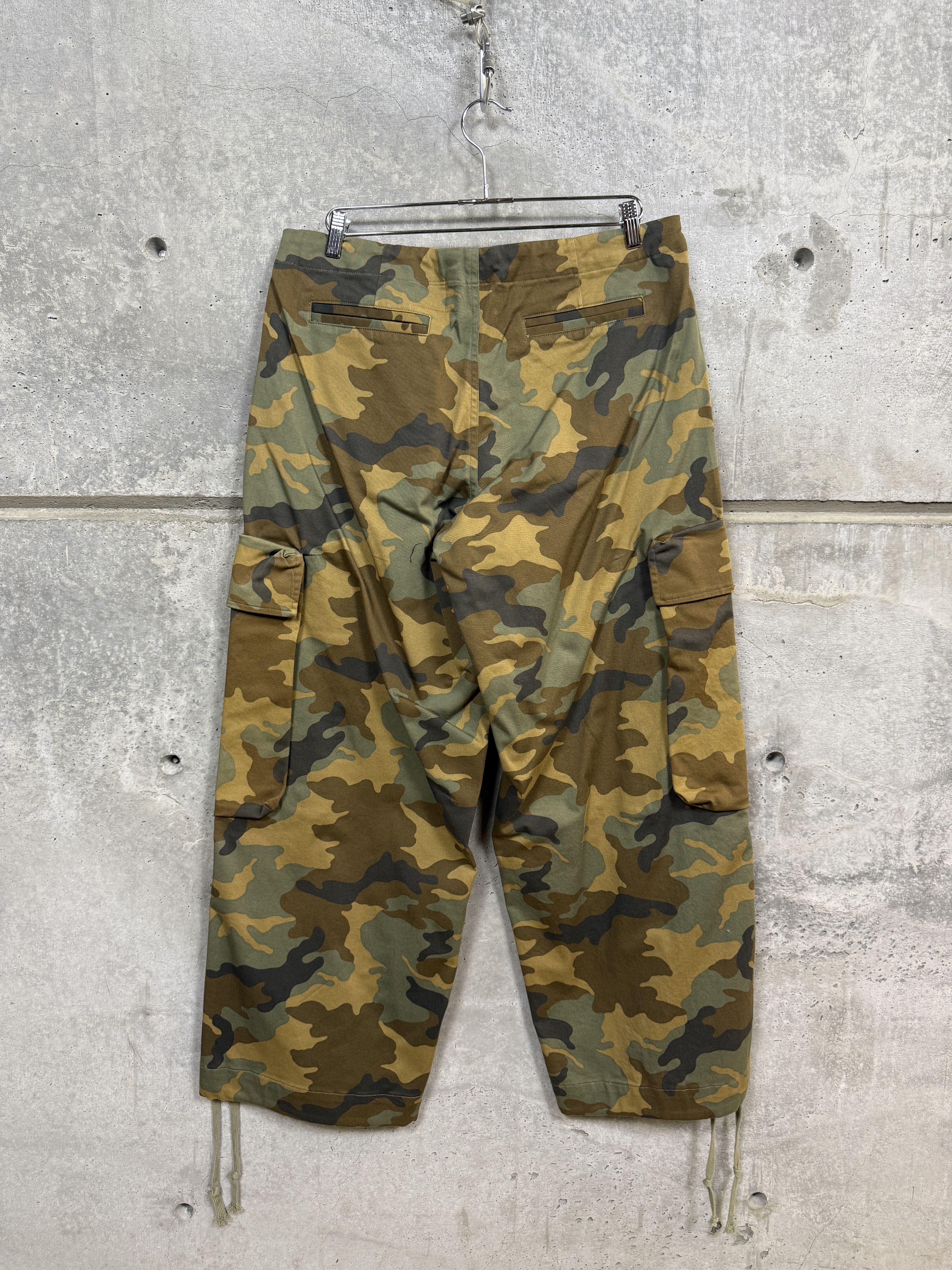 Greg Lauren $935 Greg Lauren Wide-Leg Camo Cargo Pants Size US 34 / EU 50 - 8 Thumbnail