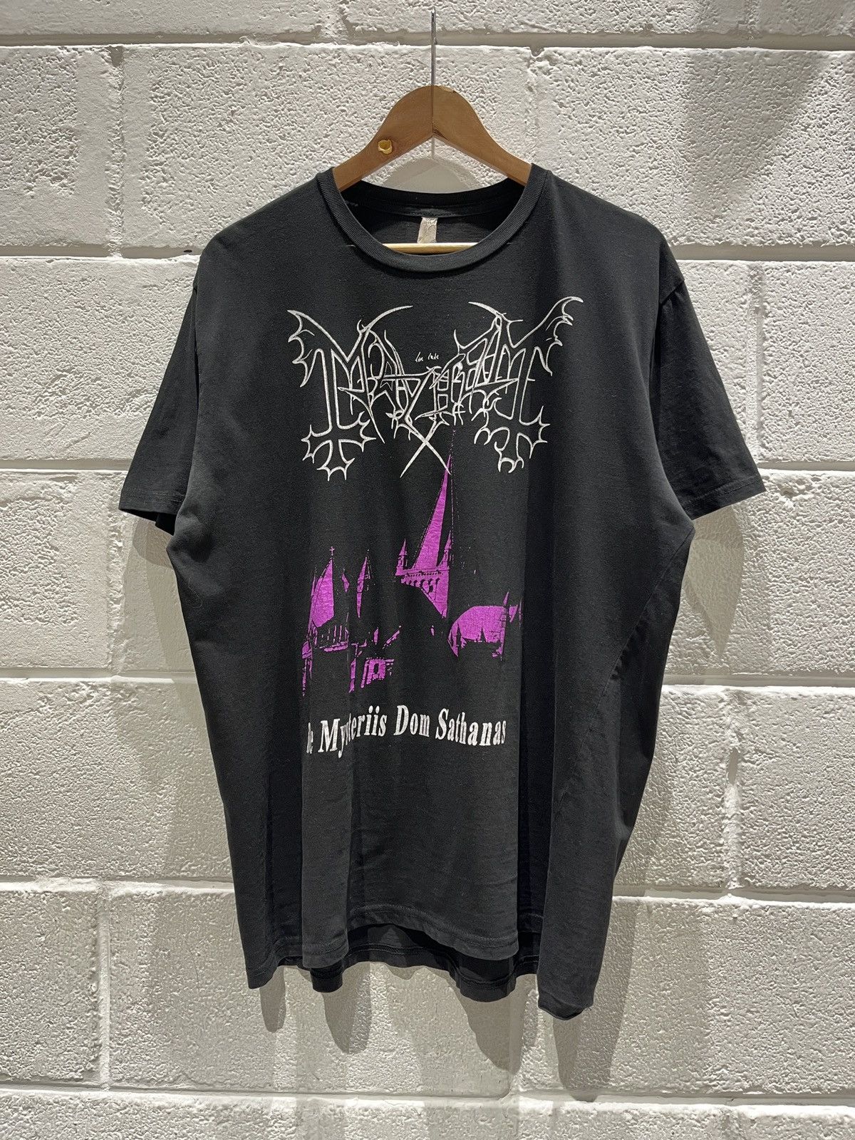 Band Tees Mayhem “De Mysteriis Dom Sathanas” Size US XL / EU 56 / 4 - 1 Thumbnail