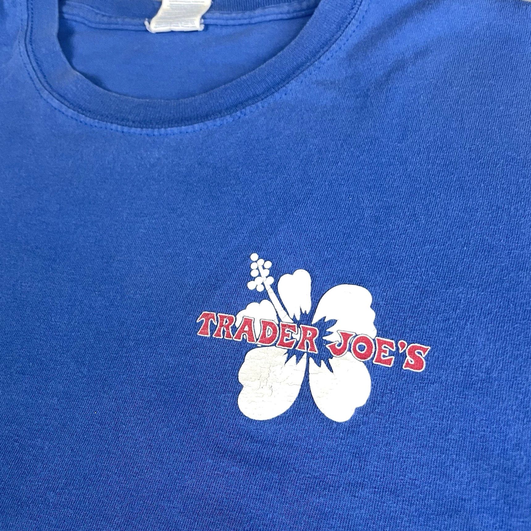 Gildan VINTAGE Trader Joe’s Shirt XL Blue Gildan Unisex Adults T-Shirt Short Sleeve Crew Neck Logo Distressed USA 2010-2019 Size US XL / EU 56 / 4 - 3 Thumbnail