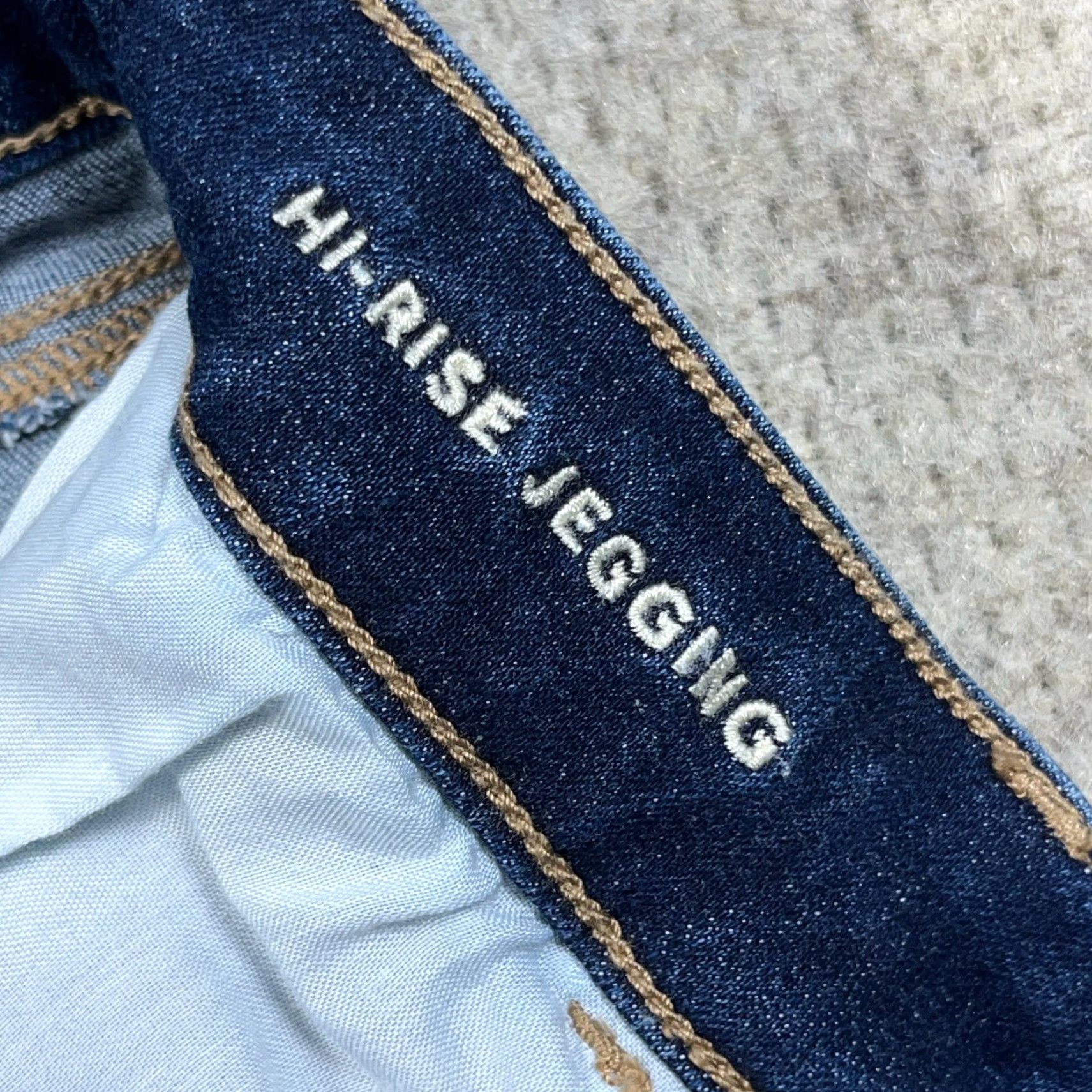 American Eagle Outfitters American Eagle Outfitters Jegging Blue Jeans Dark Wash 4 High Rise 27.5 Inseam 5-Pocket Denim Women/Adult Womens Size 27" / US 4 / IT 40 - 5 Thumbnail