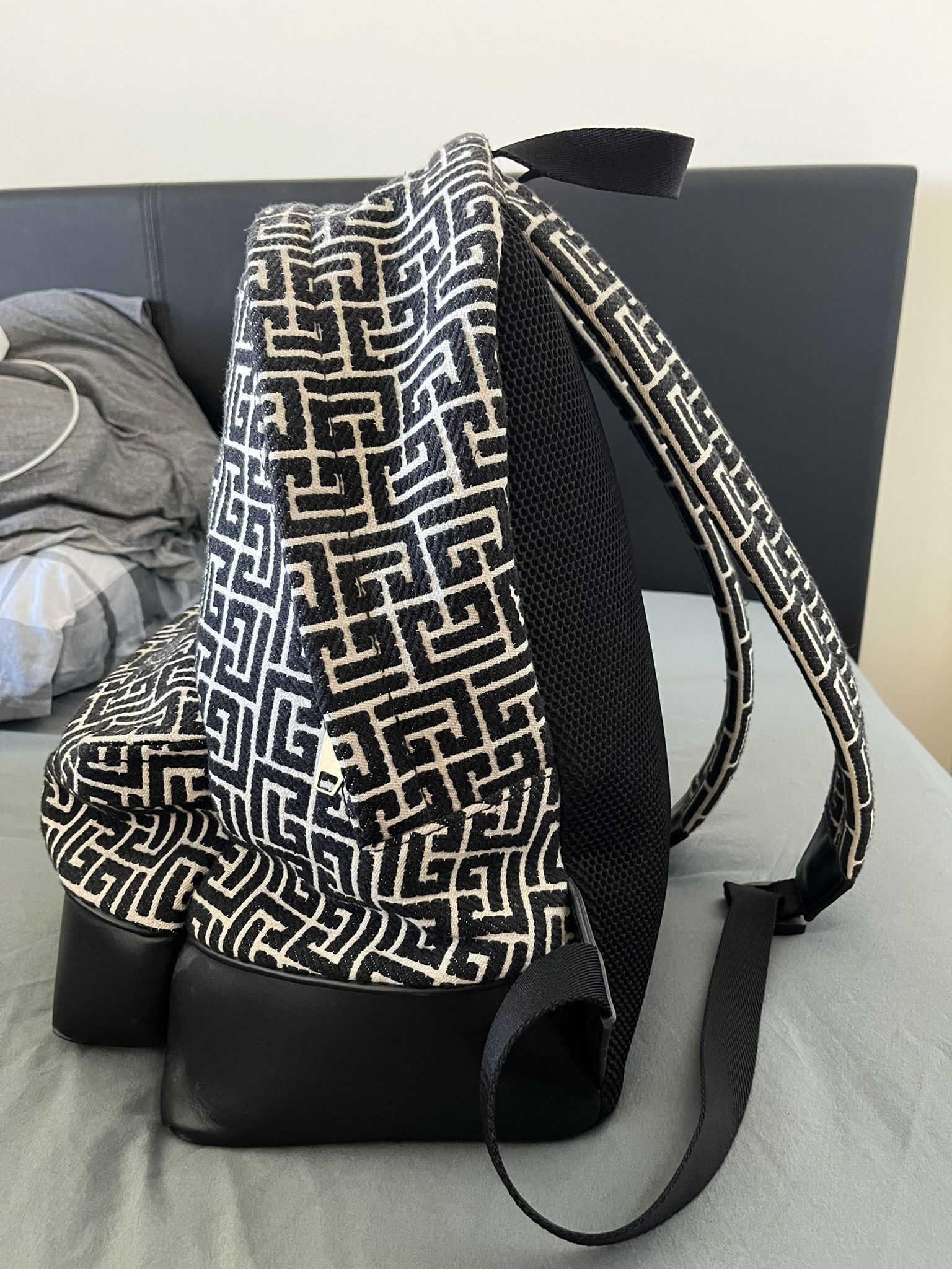 Balmain Balmain All-Over Logo-Pattern Backpack Size ONE SIZE - 3 Thumbnail