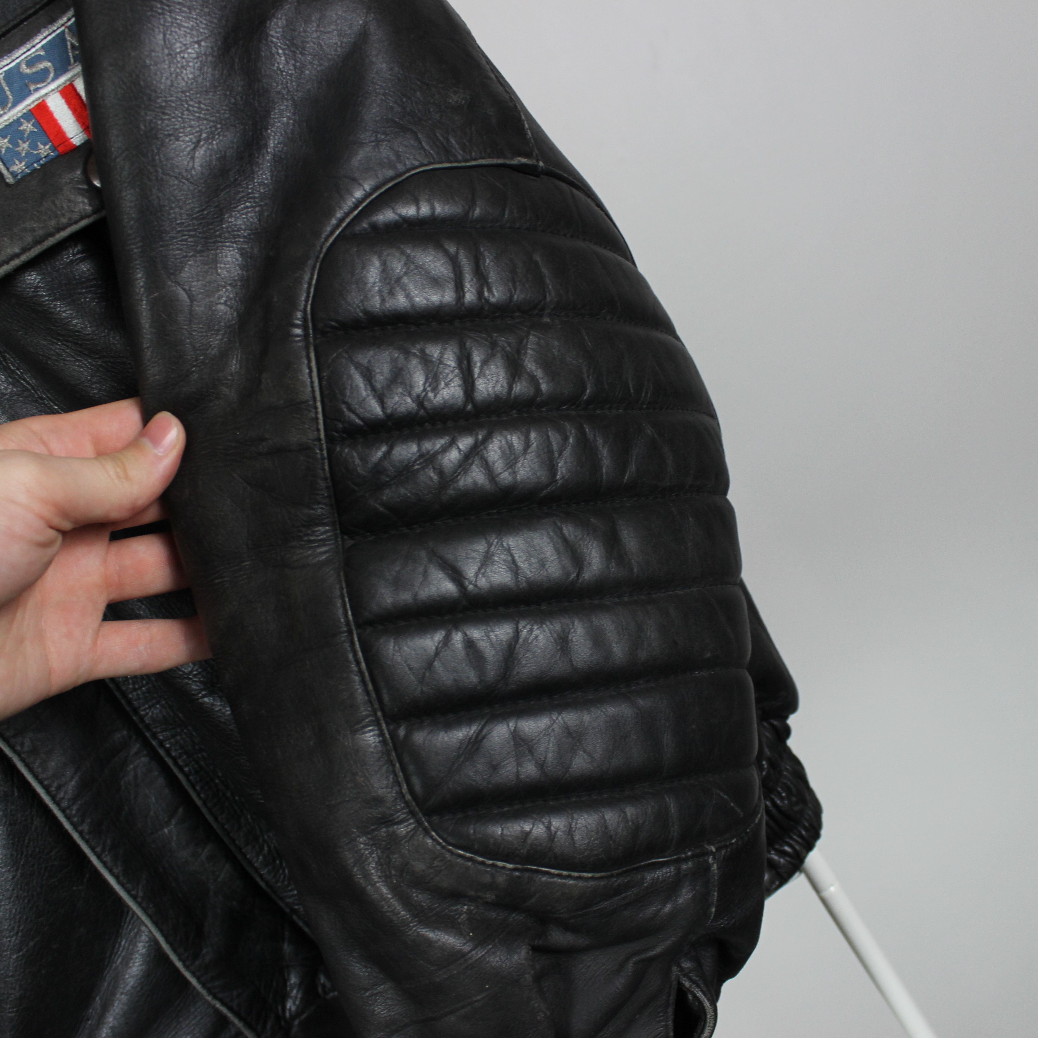 Vintage B52 pilot leather jacket heavy black S Size US S / EU 44-46 / 1 - 6 Thumbnail