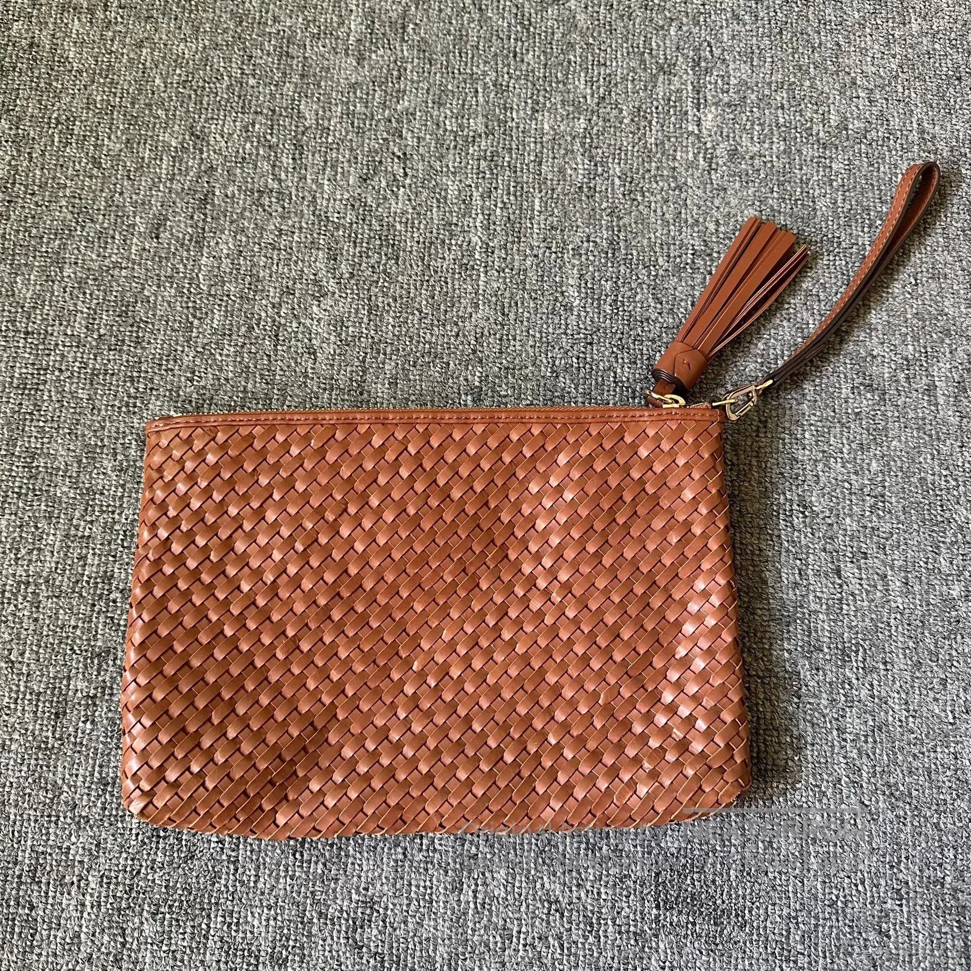 Tory Burch Tory Burch Cowhide Leather Woven Clutch. Size ONE SIZE - 4 Thumbnail